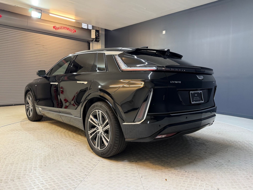 Certified 2024 CADILLAC LYRIQ Luxury 1 SUV