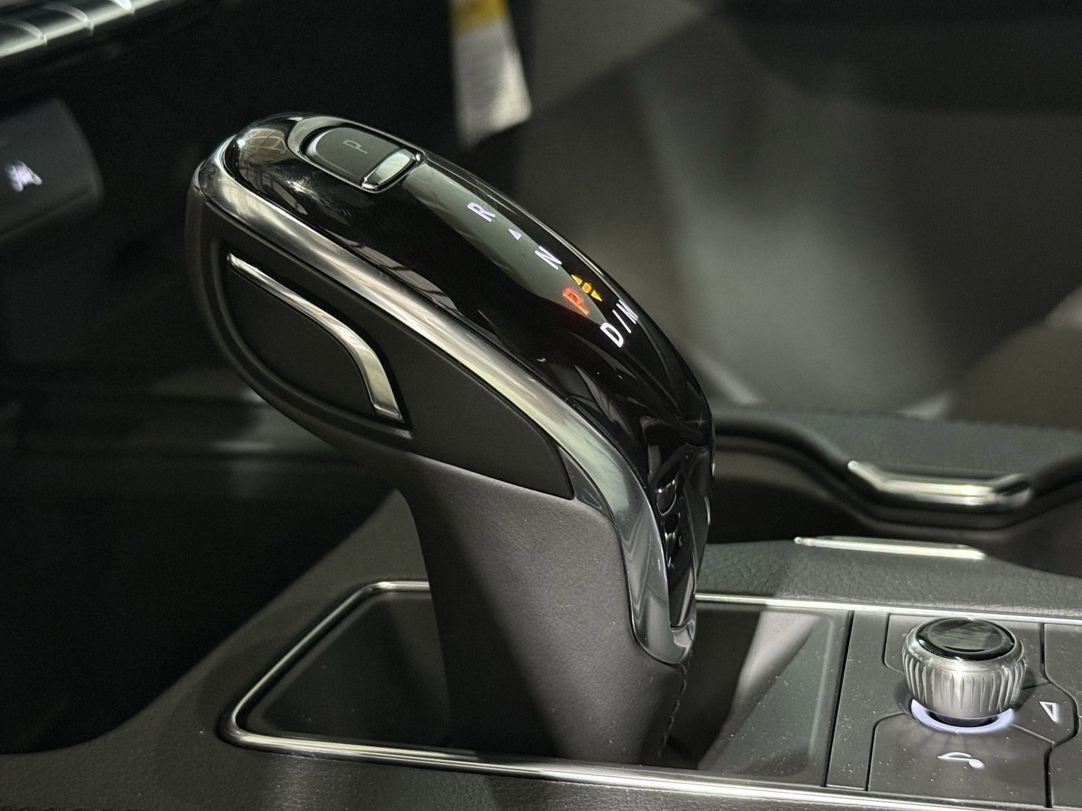 2025 Cadillac XT4 Premium Luxury - Photo 29