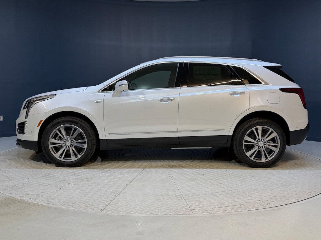 New 2026 CADILLAC XT5 Premium Luxury SUV
