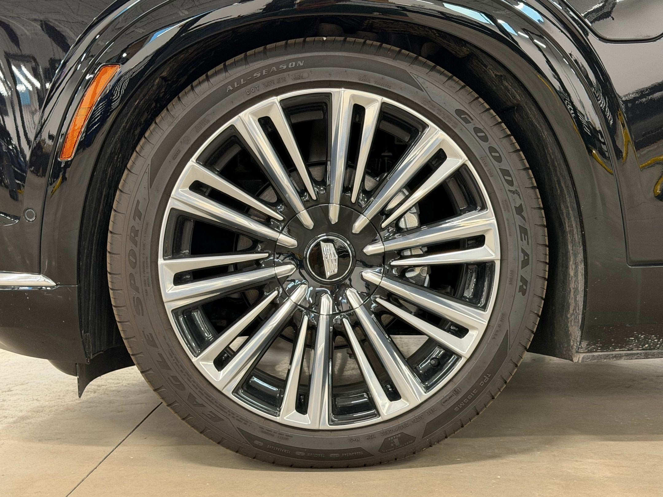 2026 Cadillac VISTIQ Premium Luxury - Photo 13