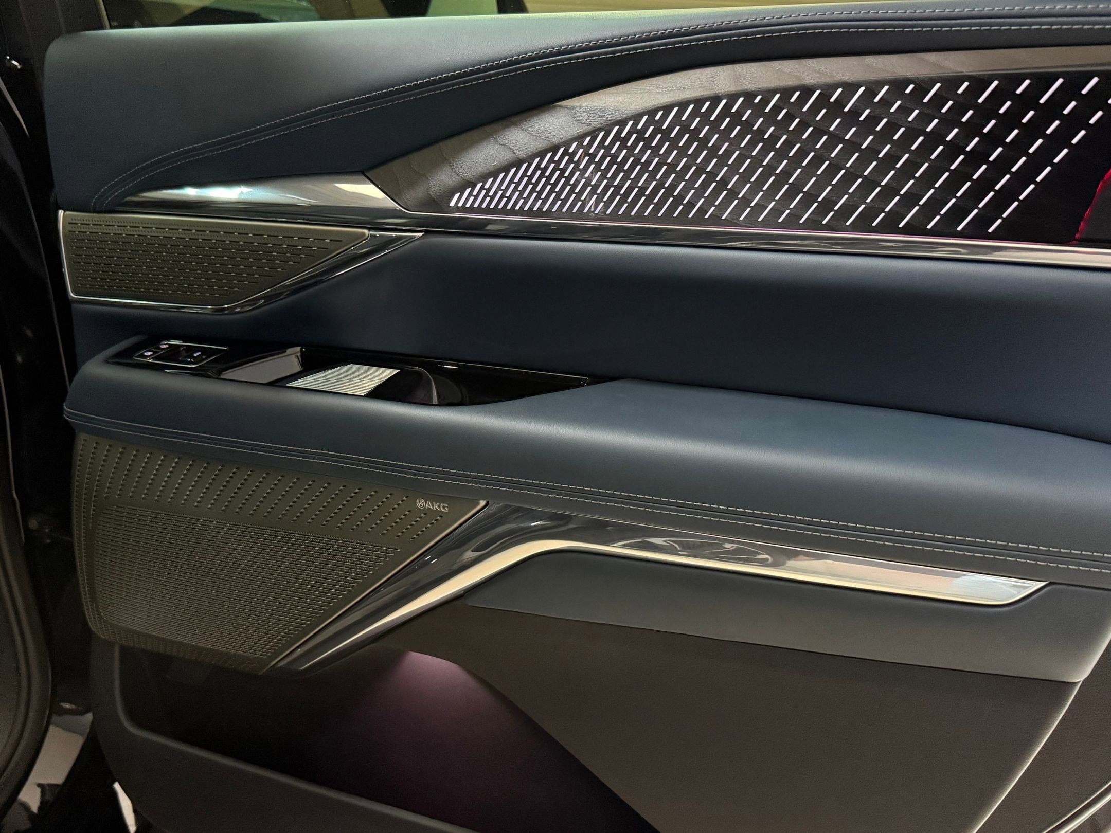 2025 Cadillac Escalade IQ Sport 2 - Photo 52
