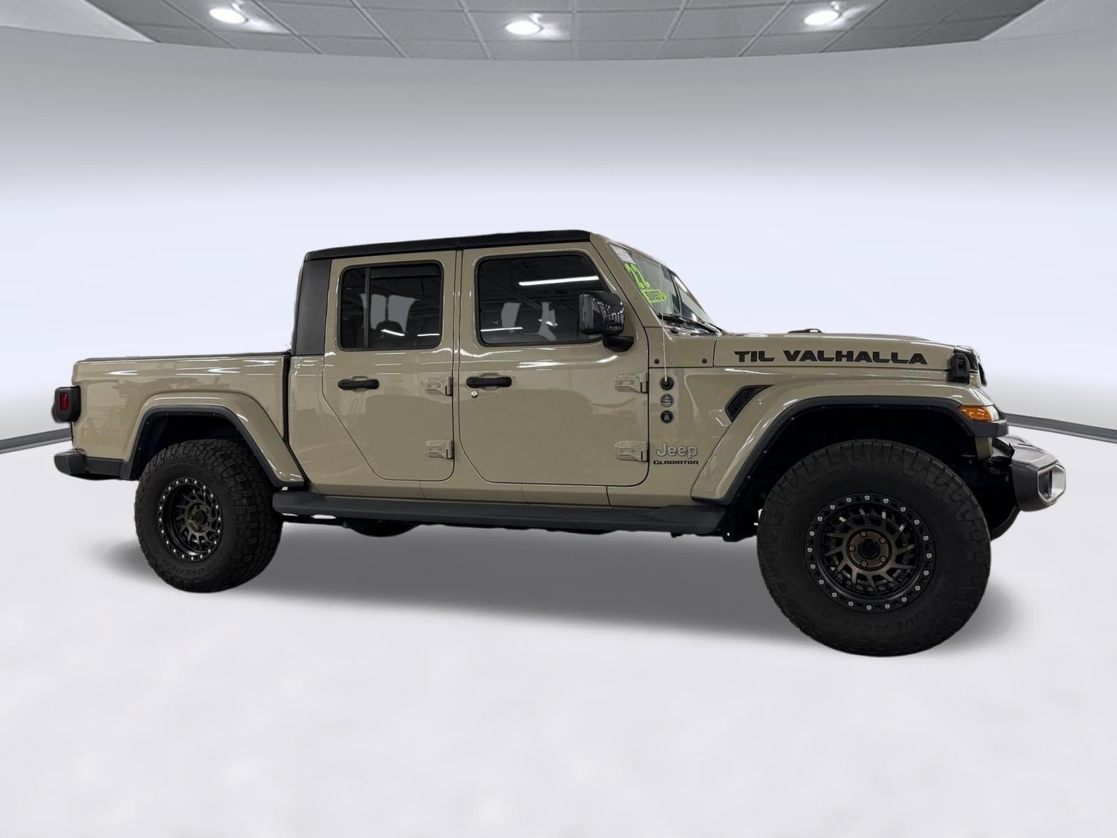 2022 Jeep Gladiator Overland