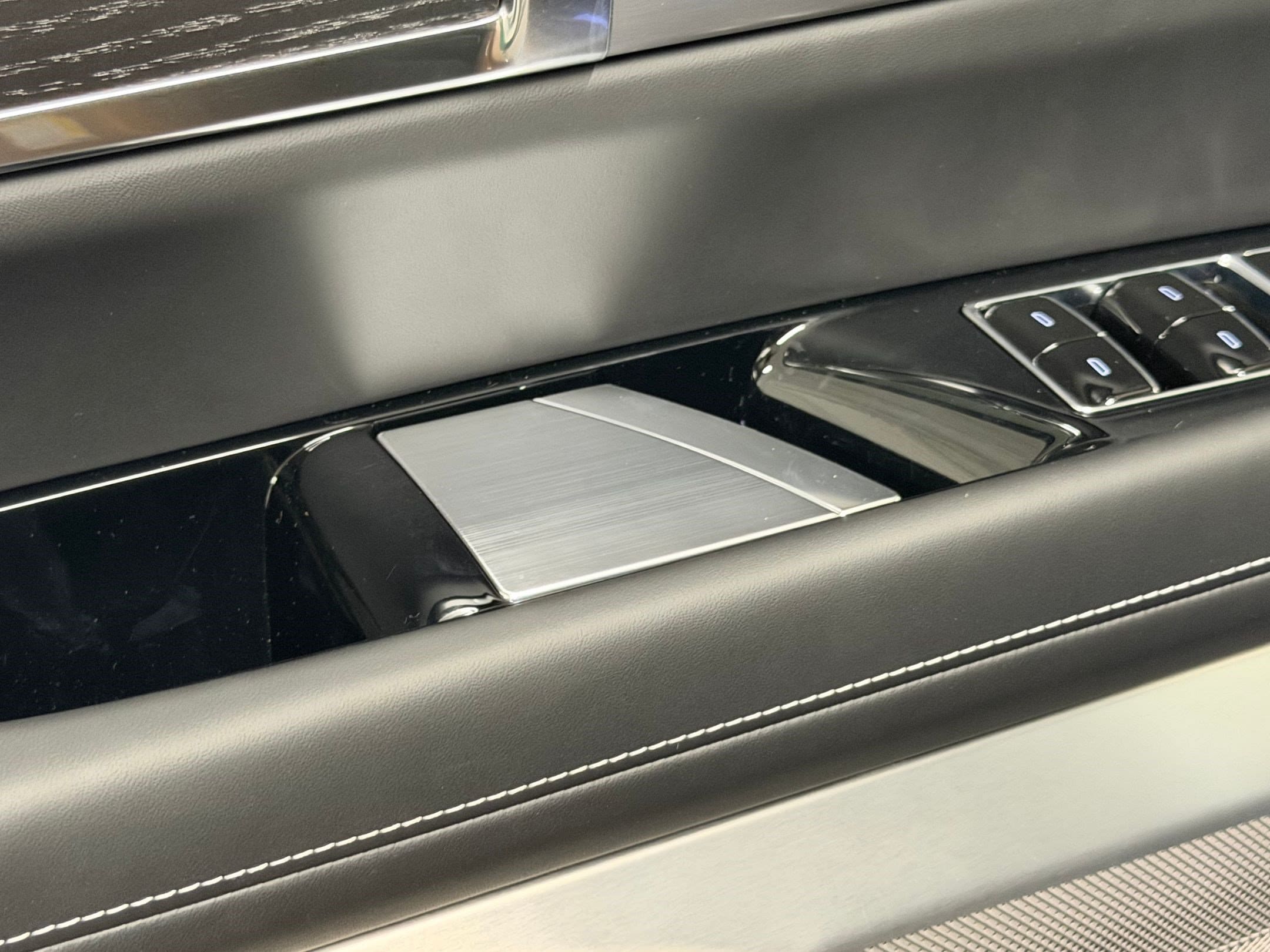 2027 Cadillac VISTIQ Platinum - Photo 20