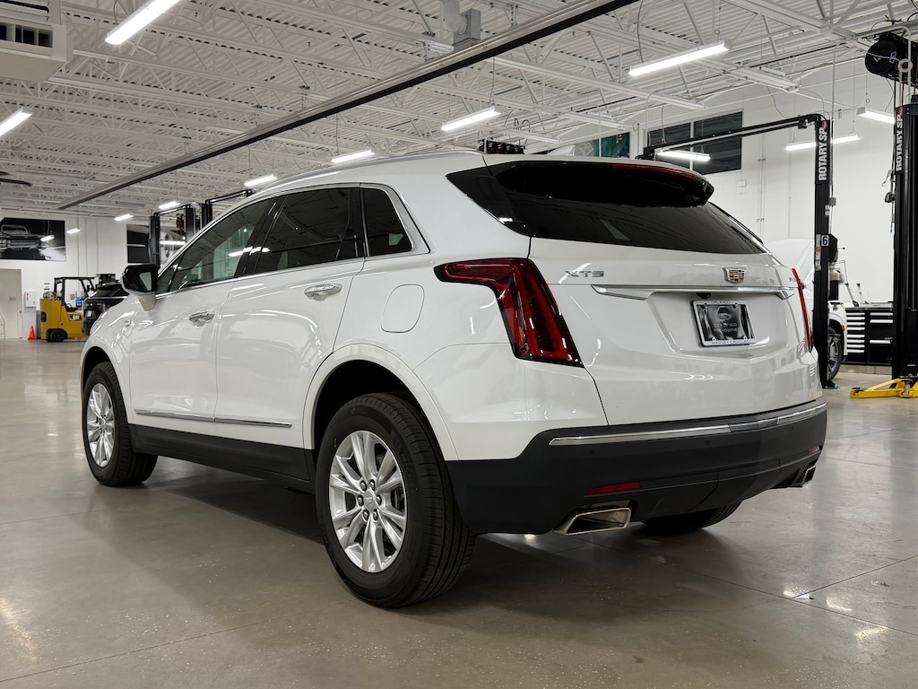 Certified 2023 CADILLAC XT5 FWD Luxury SUV