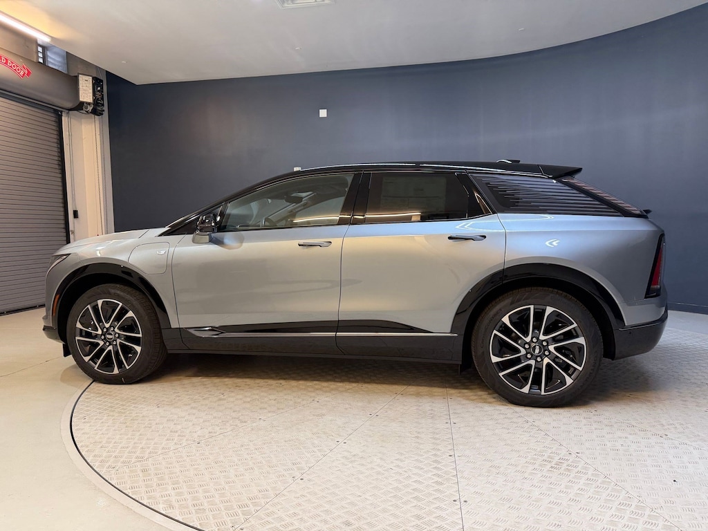New 2026 CADILLAC OPTIQ Sport SUV