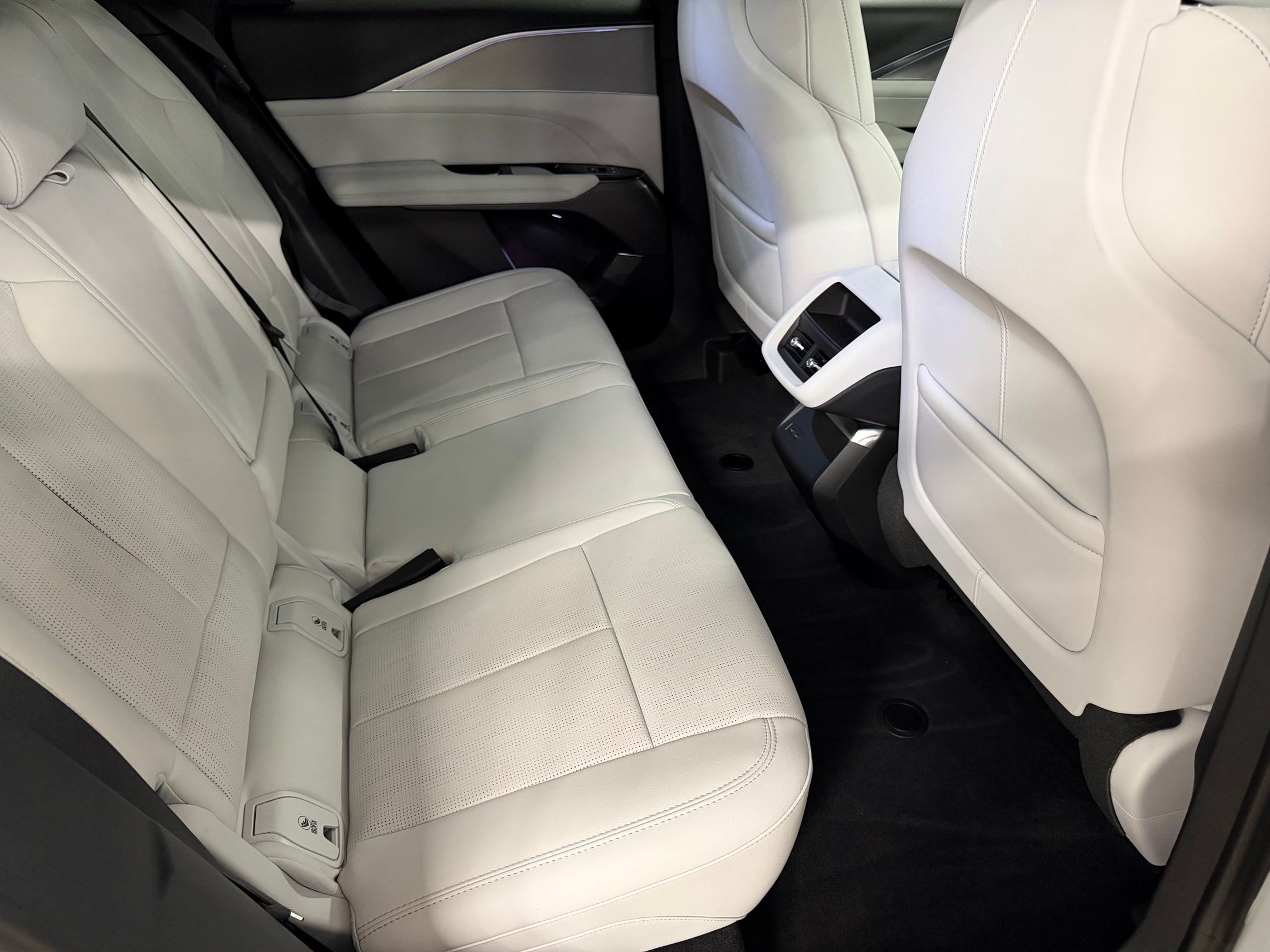 2027 Cadillac LYRIQ Sport - Photo 46