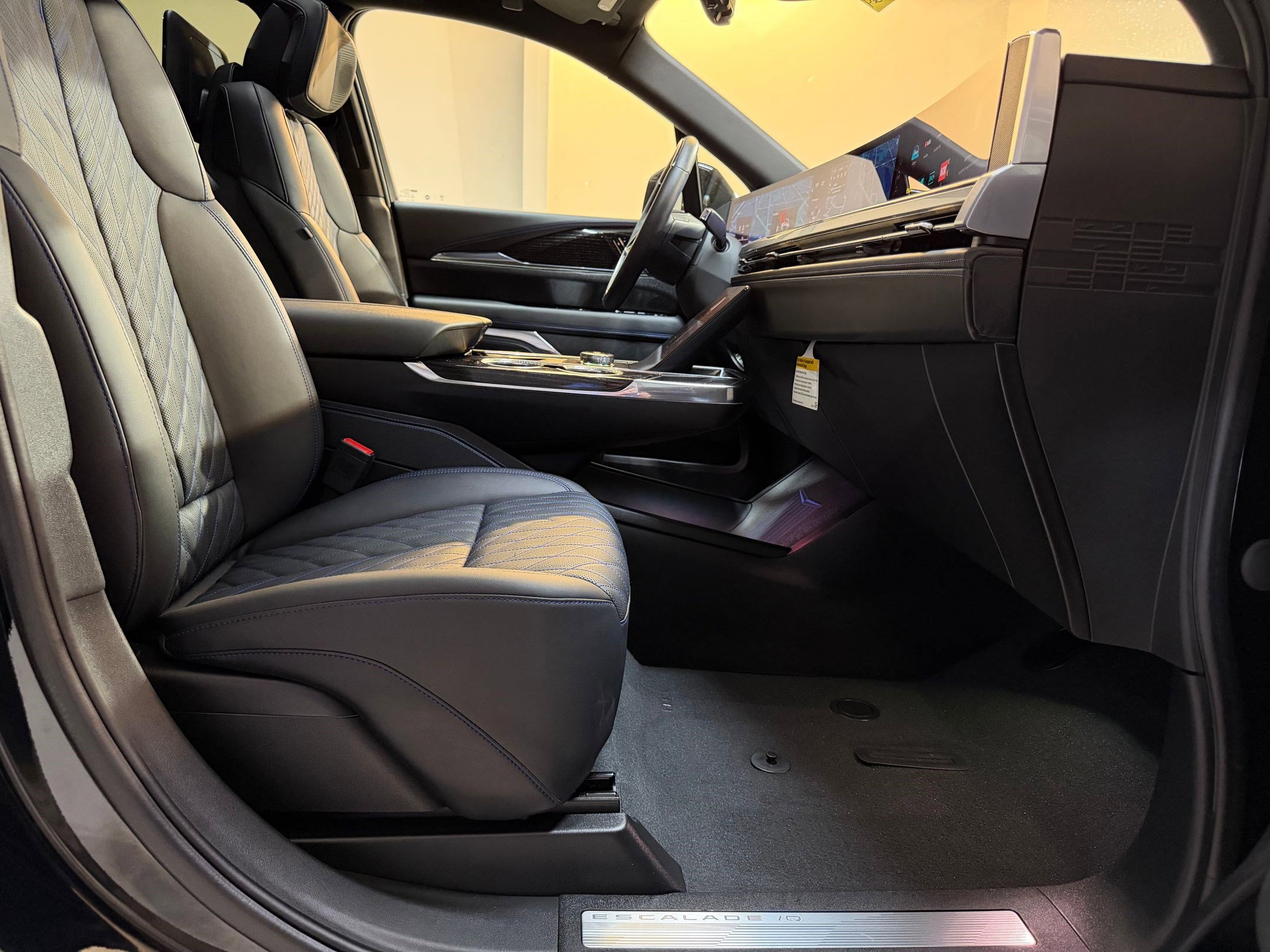 2025 Cadillac Escalade IQ Sport 1 - Photo 58