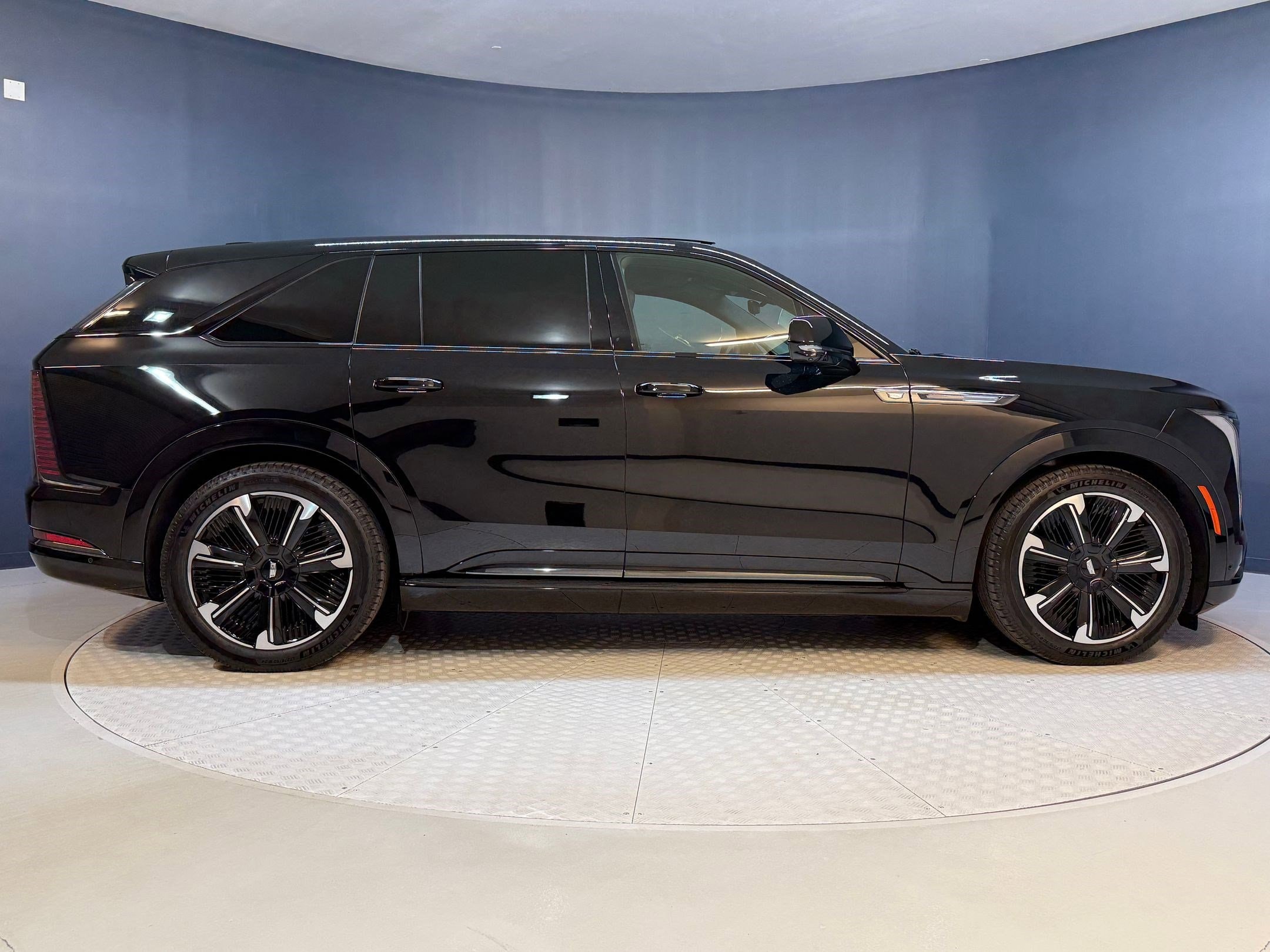 2025 Cadillac Escalade IQ Sport 2 - Photo 7
