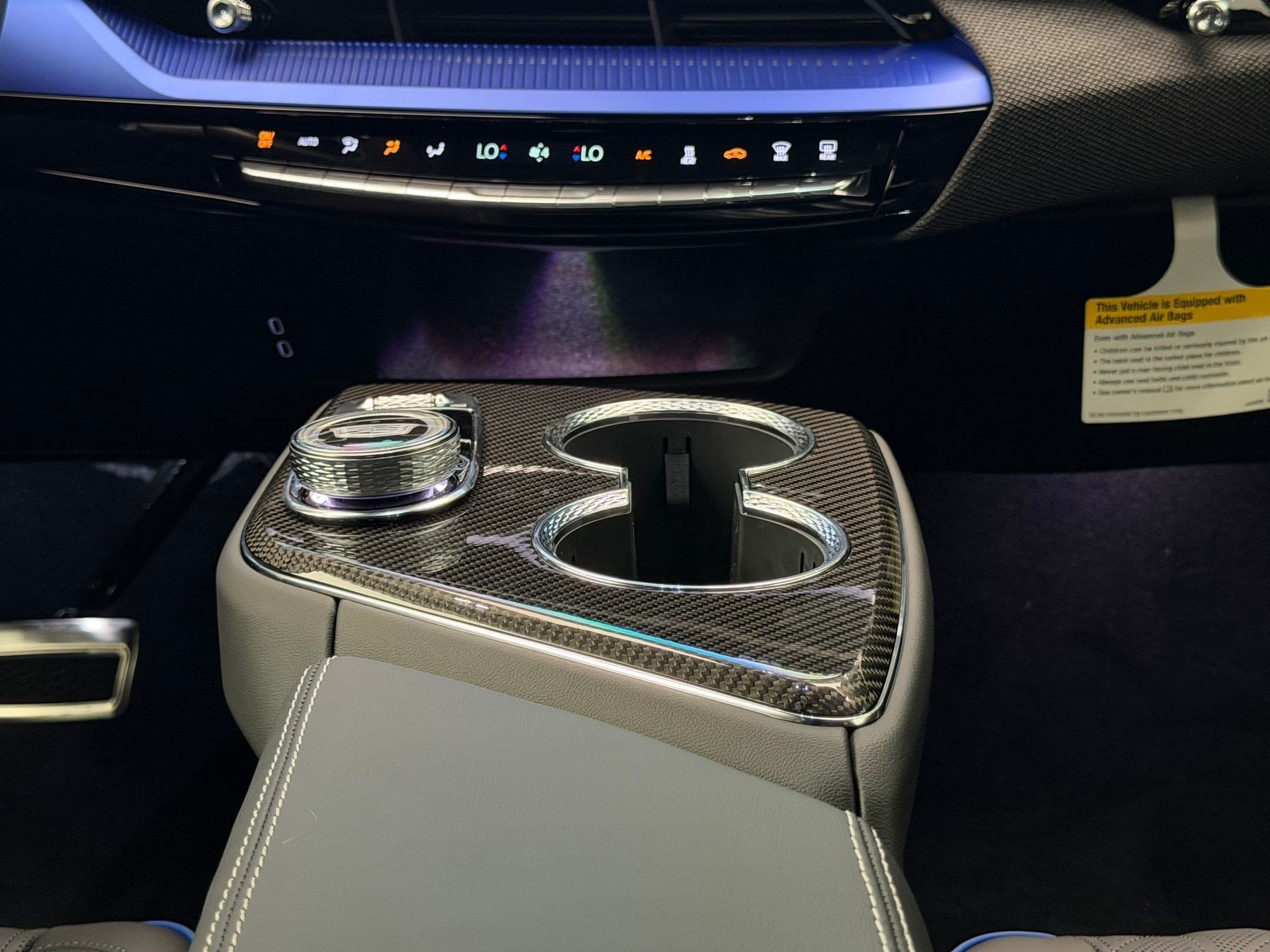 2027 Cadillac OPTIQ V-Series - Photo 21