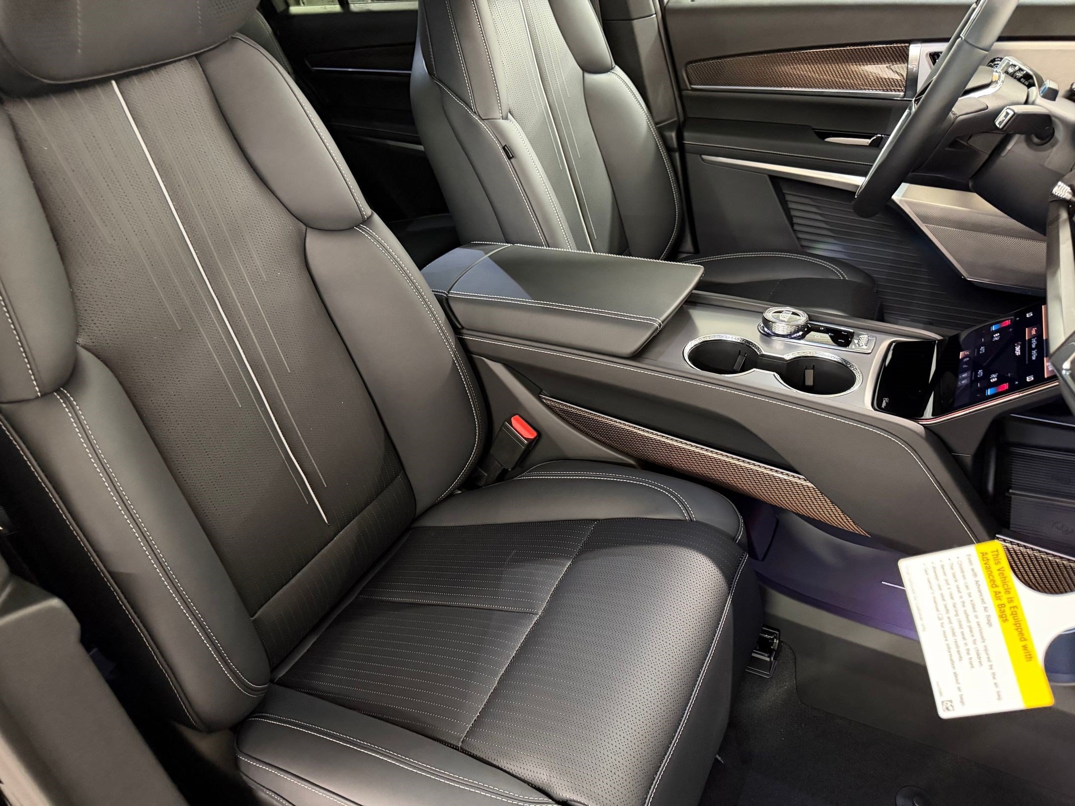 2027 Cadillac VISTIQ Sport - Photo 40
