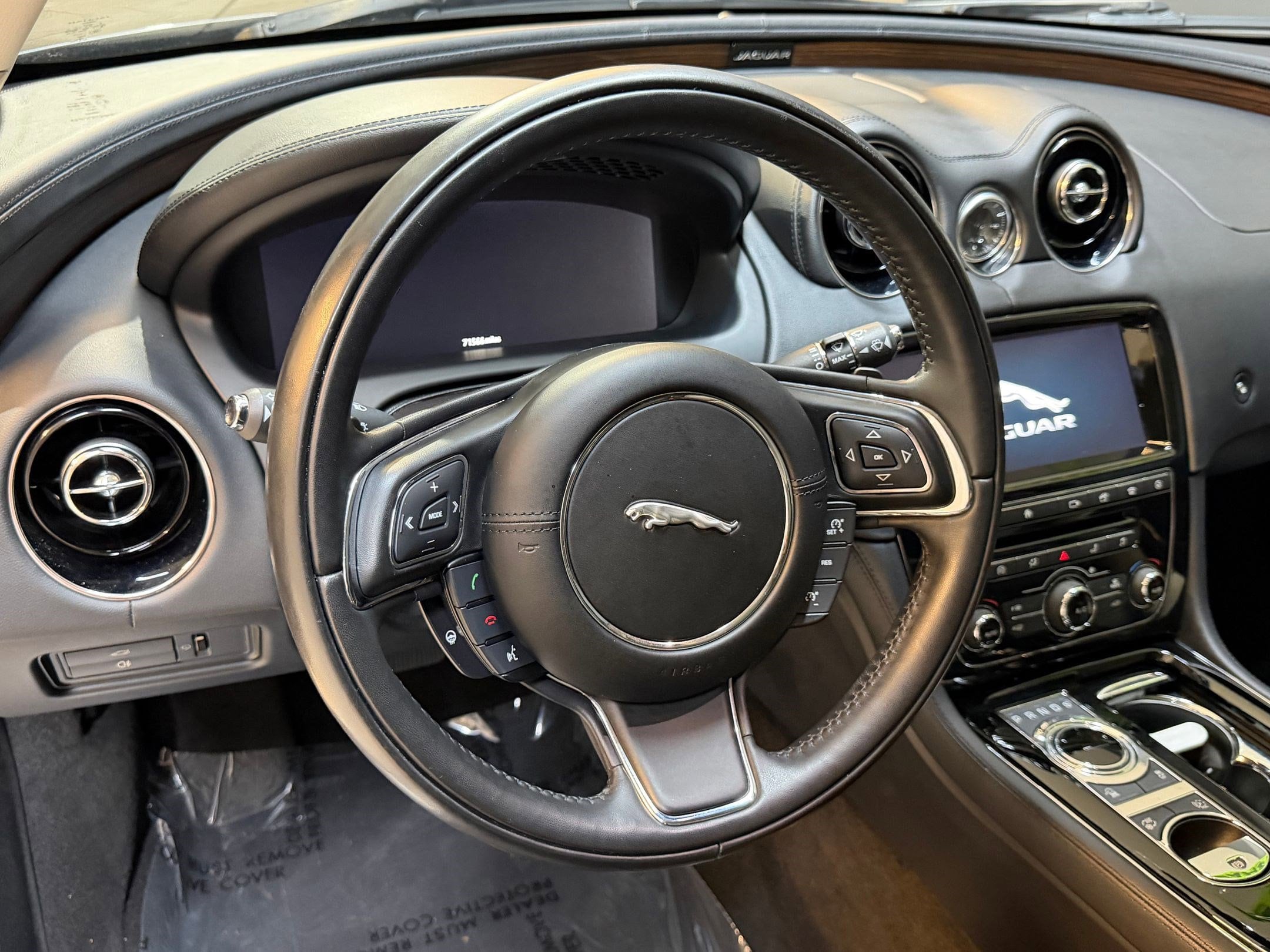 XJ XJ R-Sport