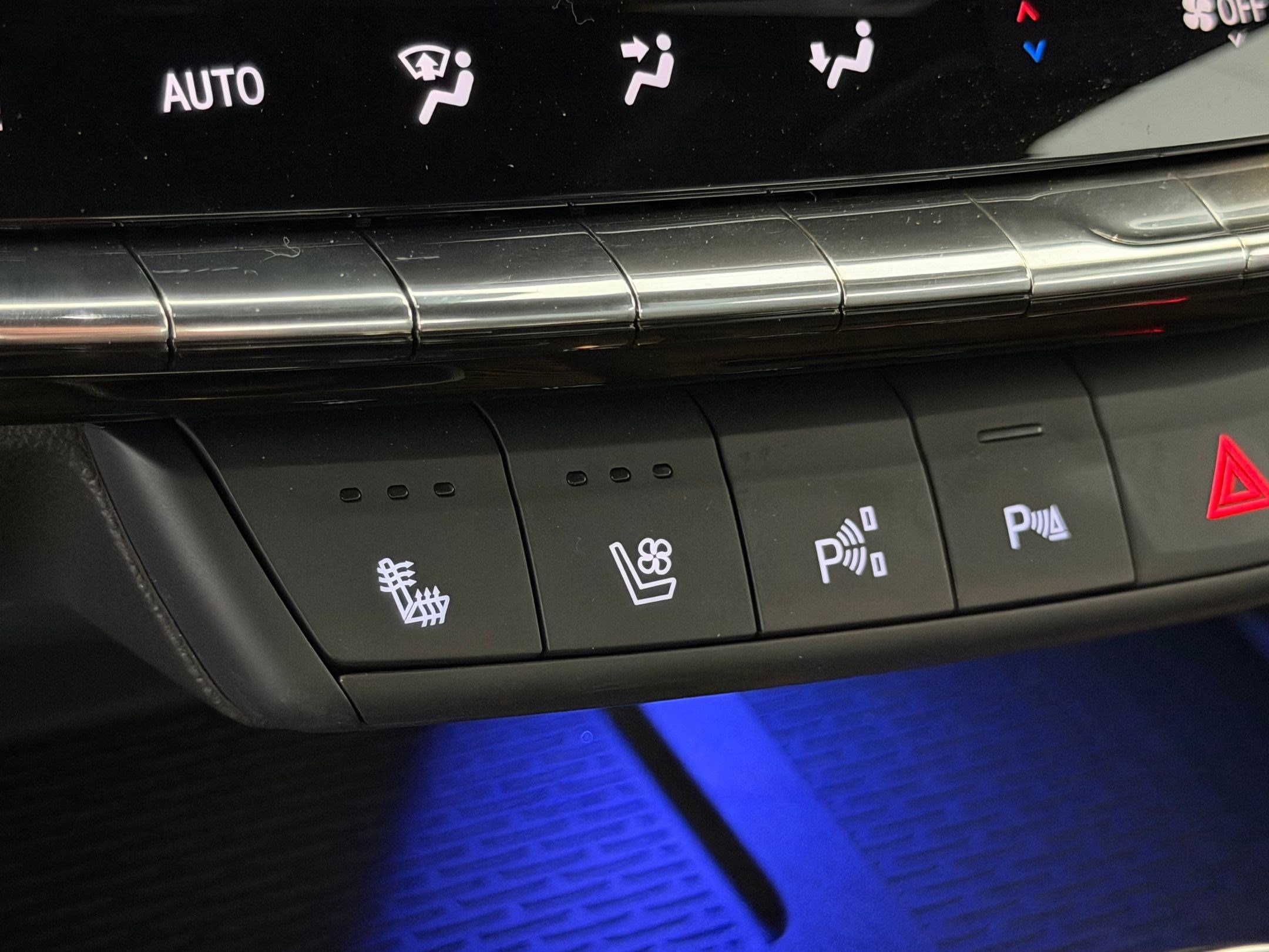 2026 Cadillac CT5 V-Series - Photo 16