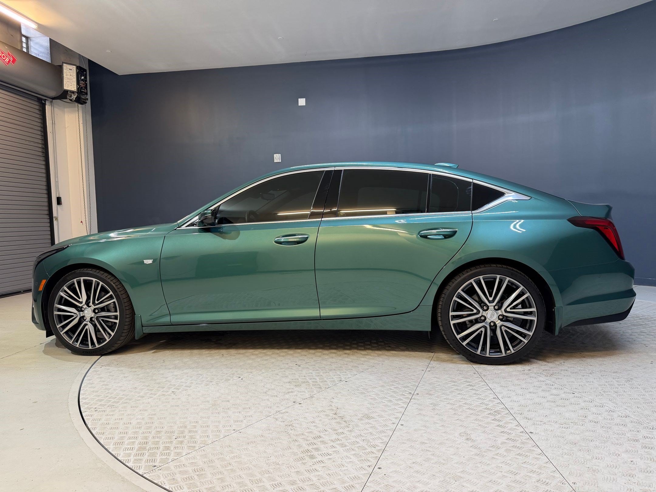 CT5 Premium Luxury Car