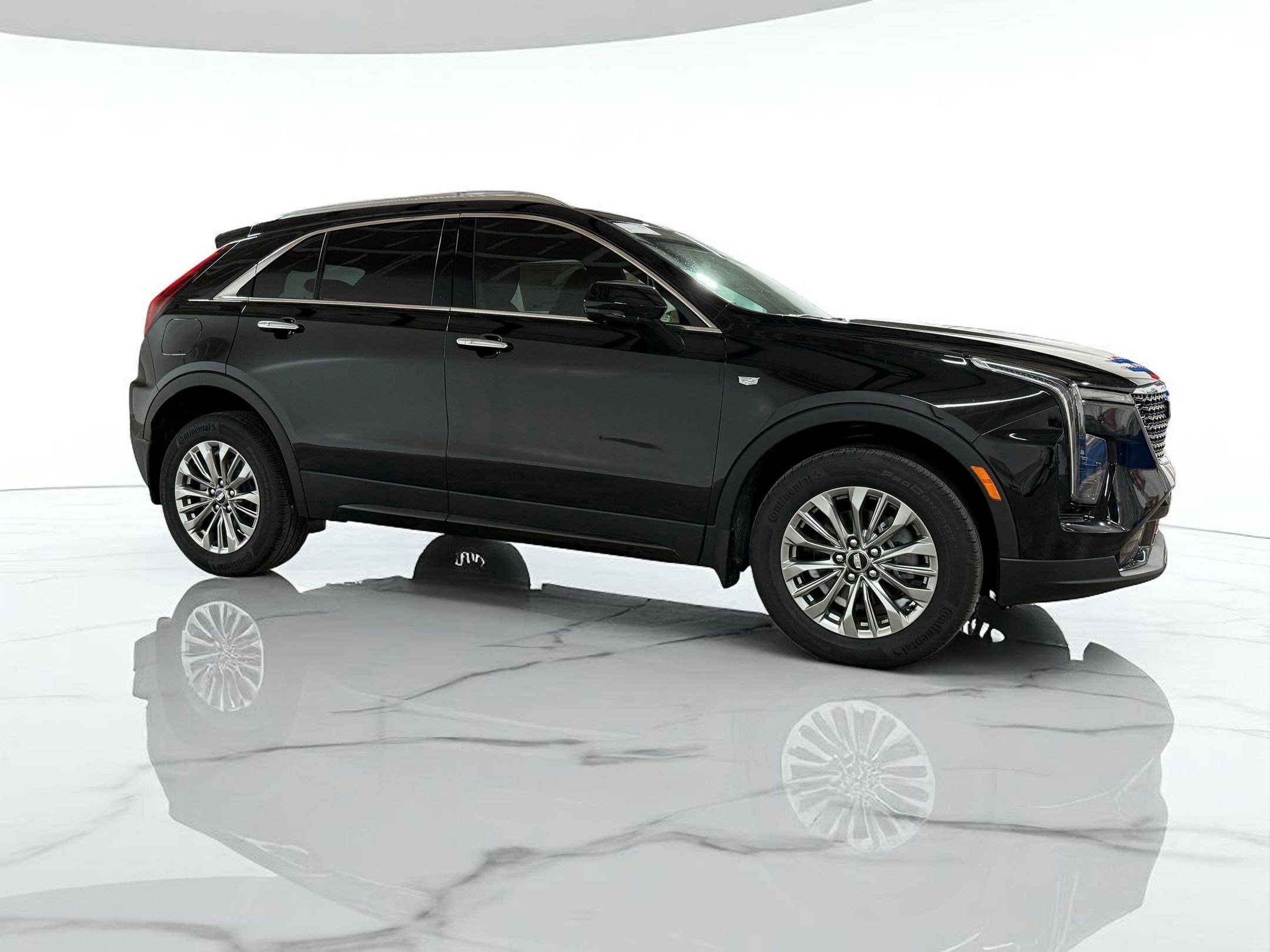 2025 Cadillac XT4 Premium Luxury - Photo 6