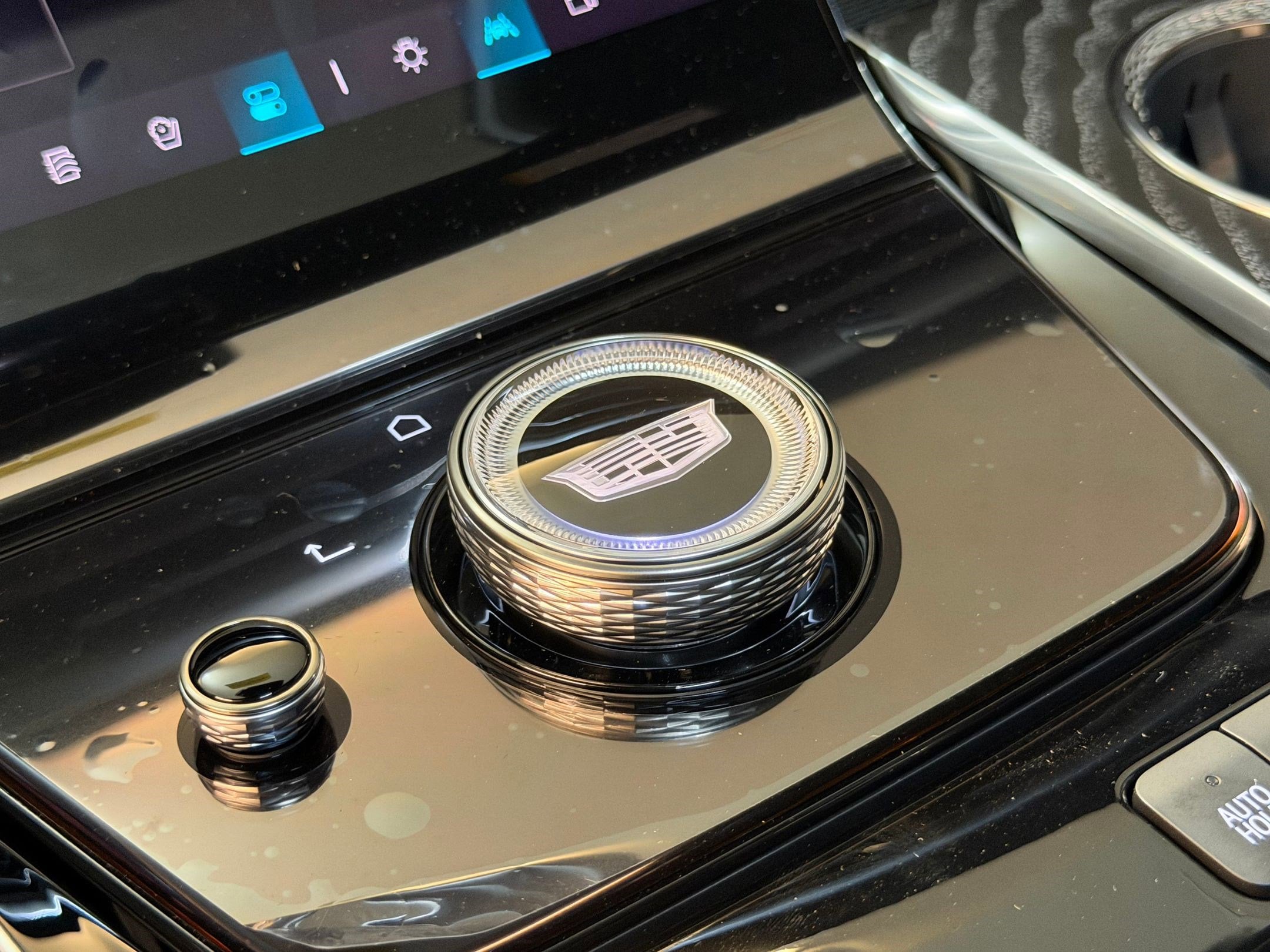 2026 Cadillac Escalade Luxury - Photo 15