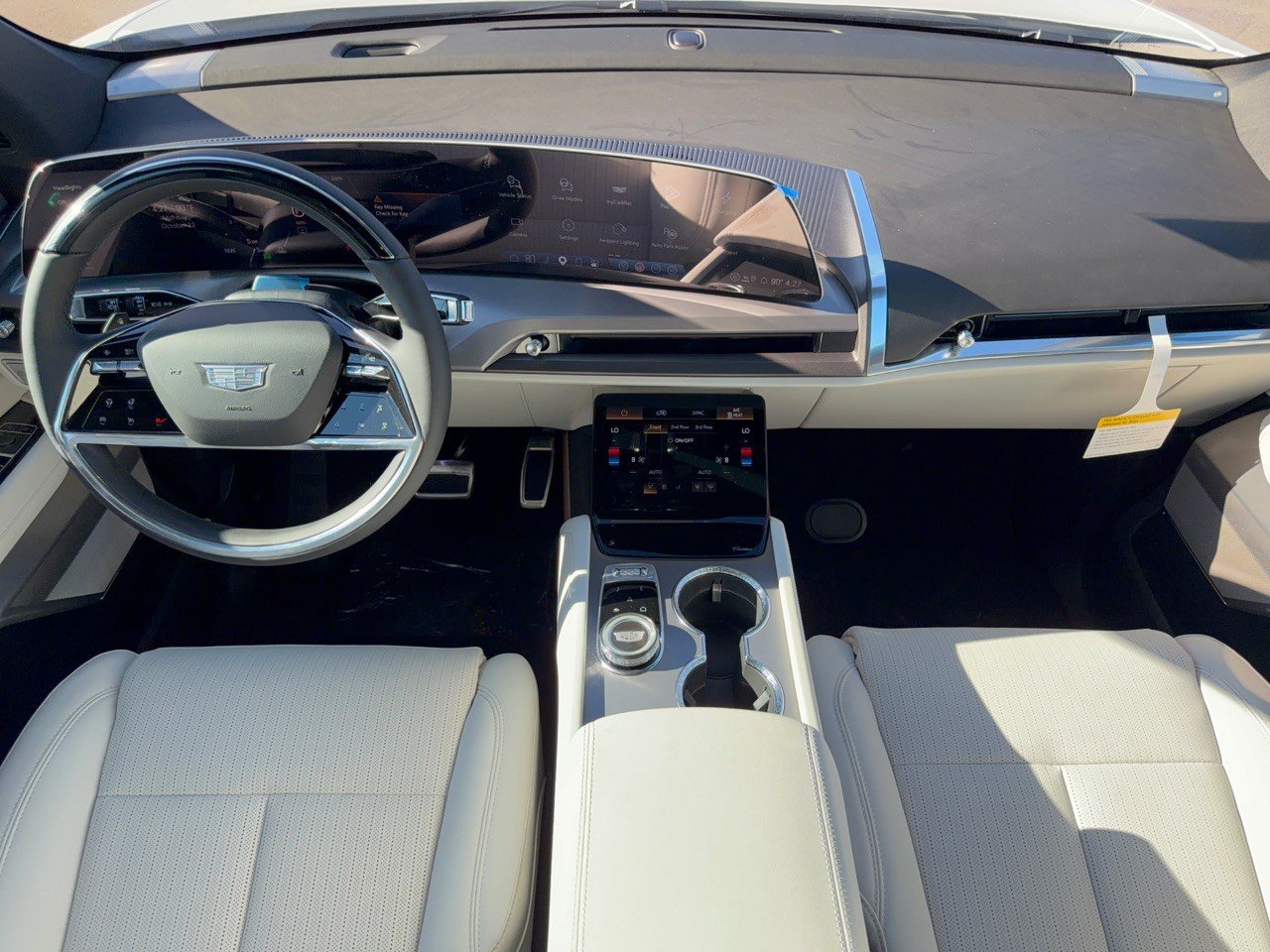 2027 Cadillac VISTIQ Sport - Photo 17
