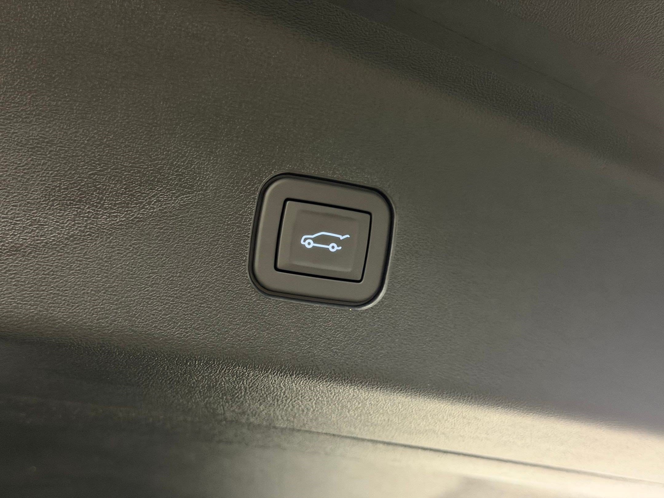 2027 Cadillac VISTIQ Platinum - Photo 25