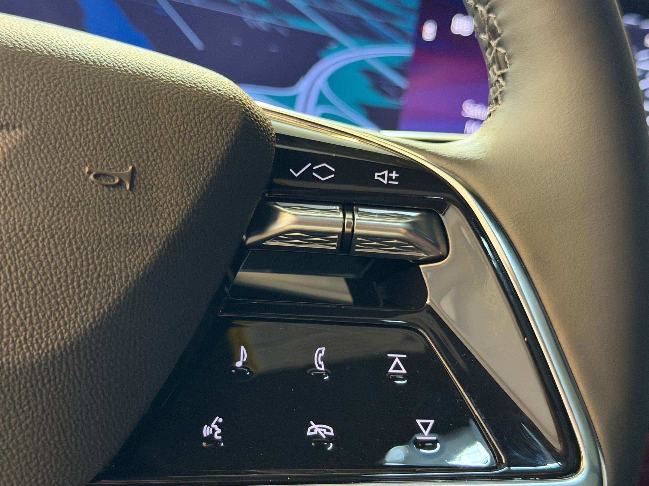 2026 Cadillac Escalade Luxury - Photo 31