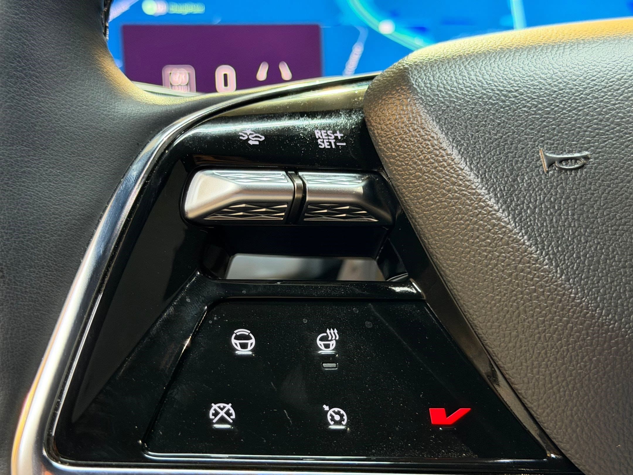 2025 Cadillac Escalade IQ Sport 1 - Photo 17