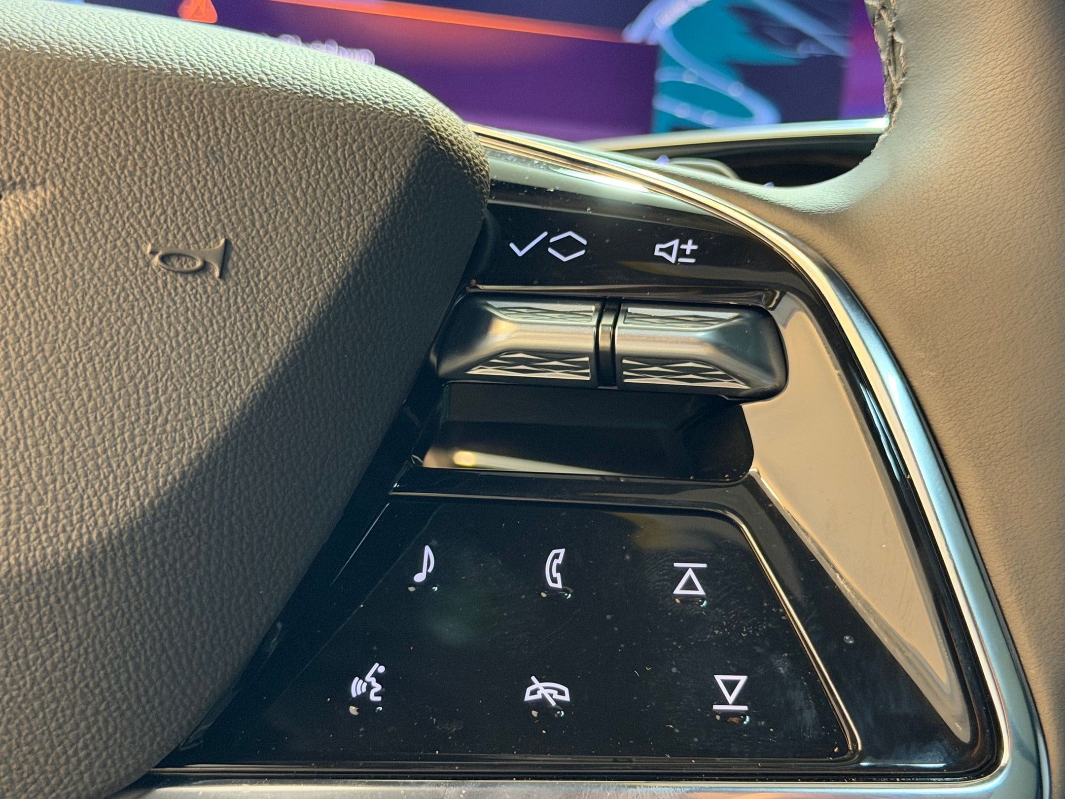 2026 Cadillac Escalade Luxury - Photo 33