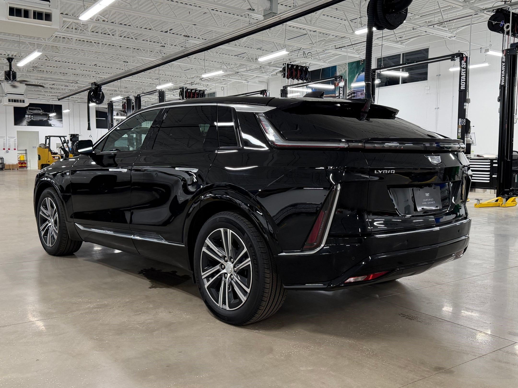 LYRIQ Luxury 1 SUV