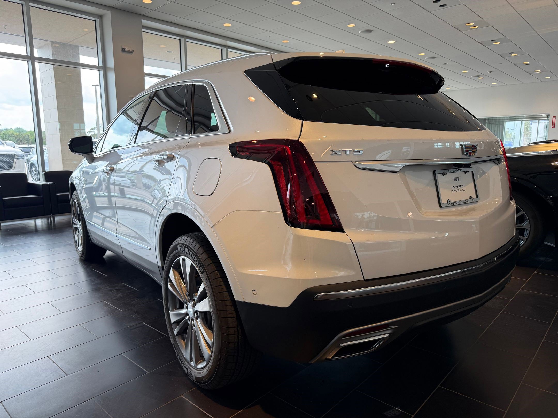 XT5 Premium Luxury SUV