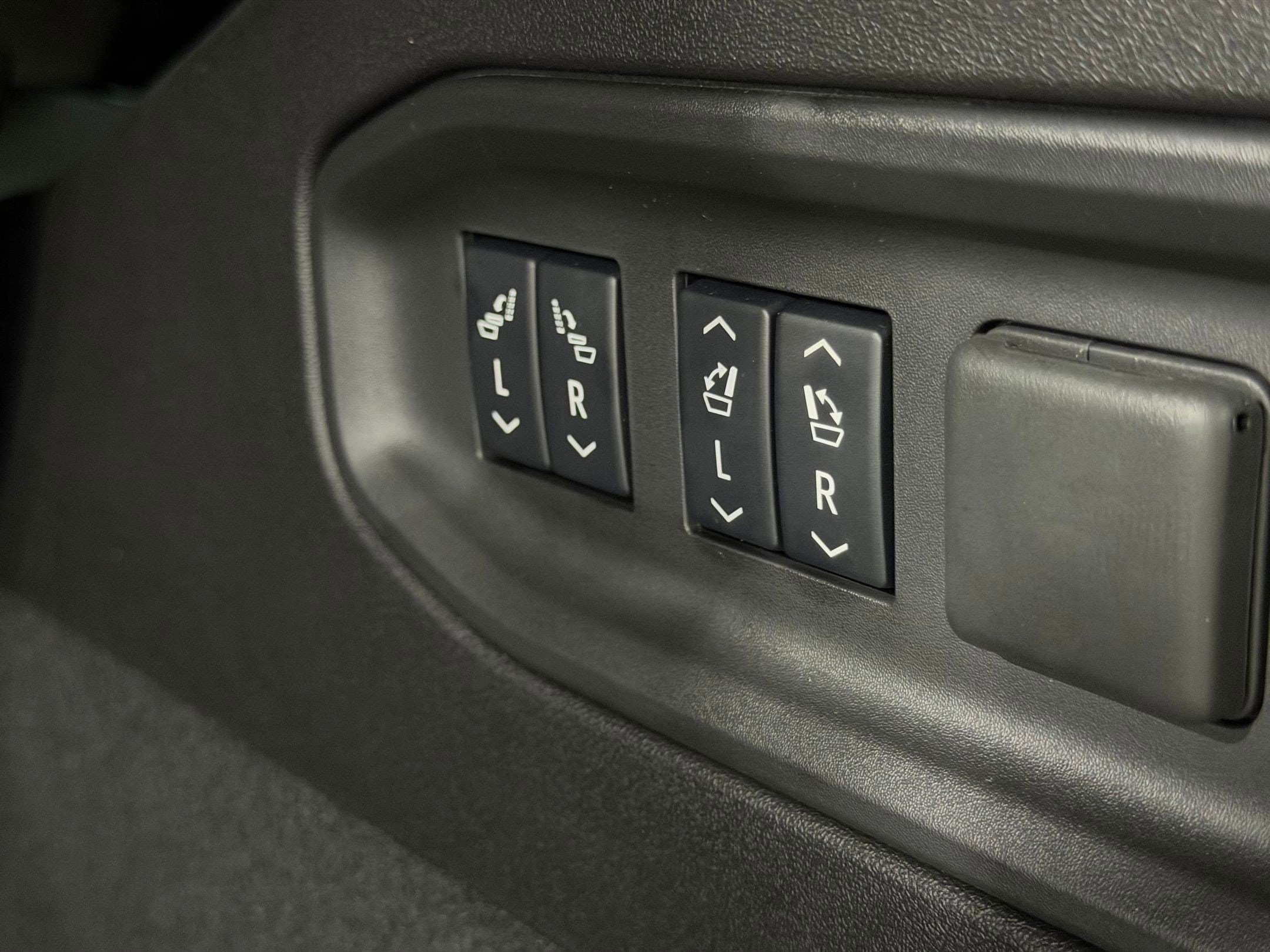 2026 Cadillac VISTIQ Sport - Photo 45