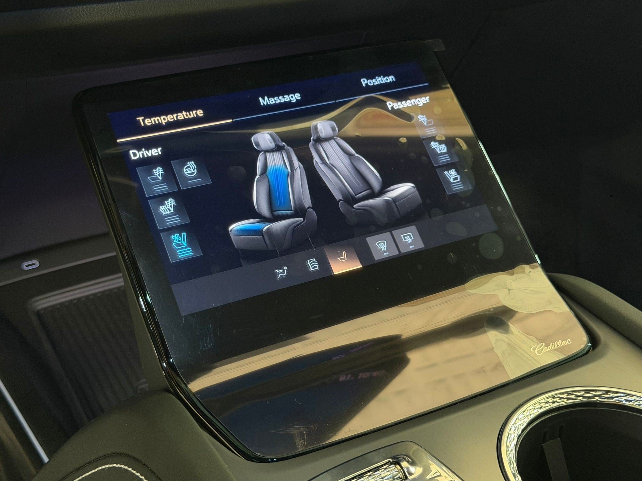 2027 Cadillac VISTIQ Platinum - Photo 35