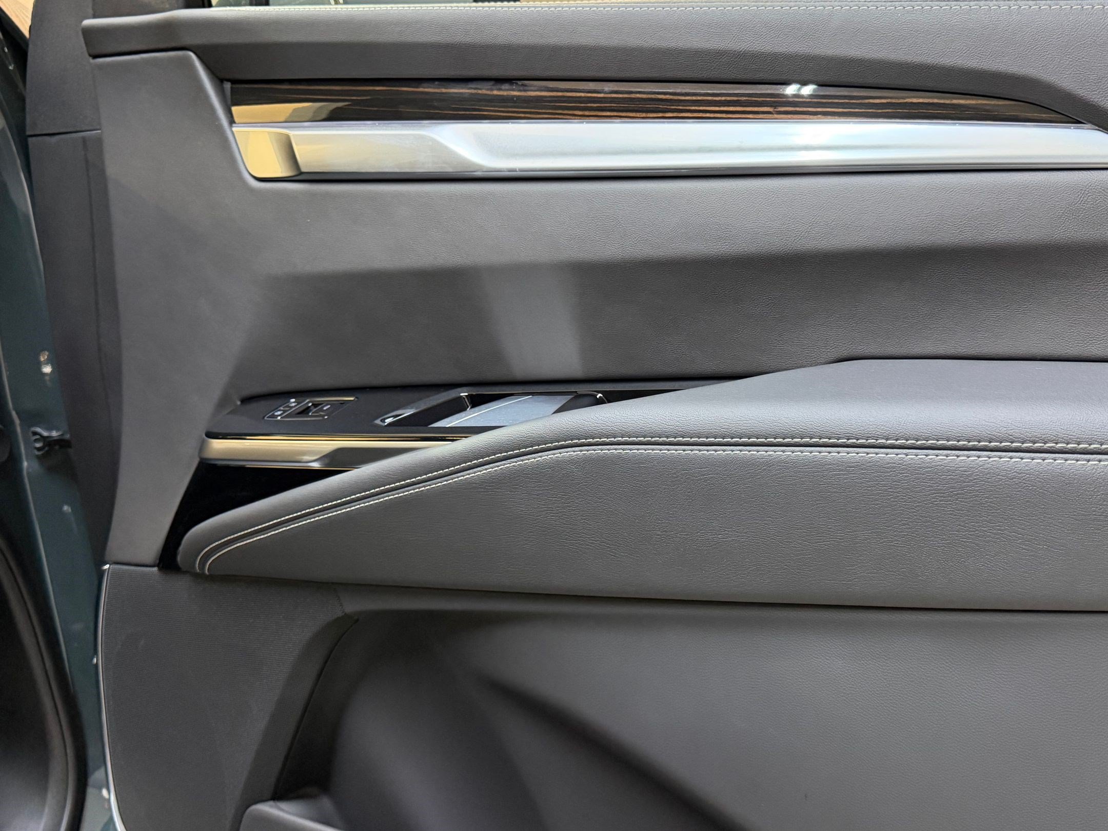 2026 Cadillac Escalade Luxury - Photo 57