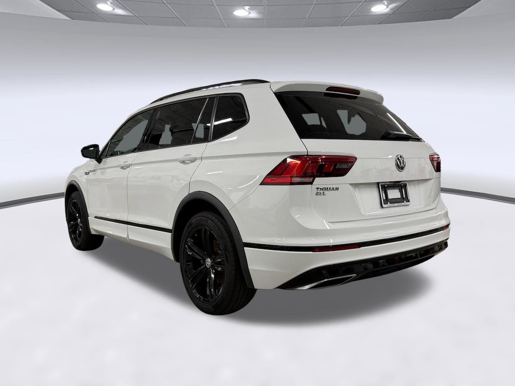 Used 2019 Volkswagen Tiguan SE
