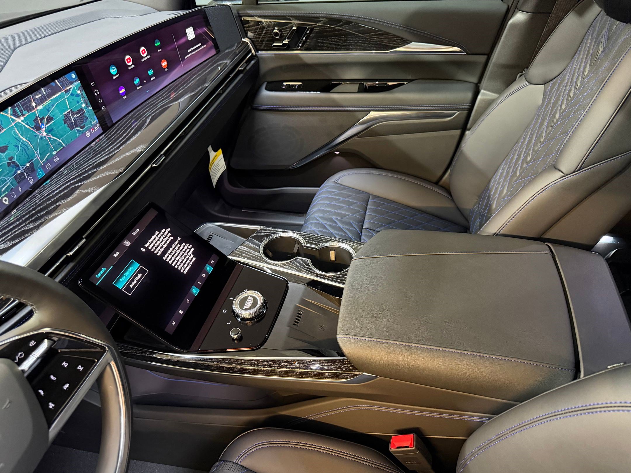 2026 Cadillac Escalade IQ Luxury - Photo 41