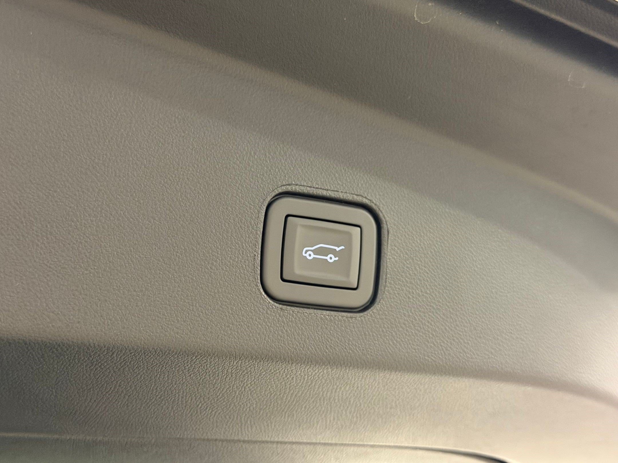 2027 Cadillac LYRIQ Sport - Photo 25