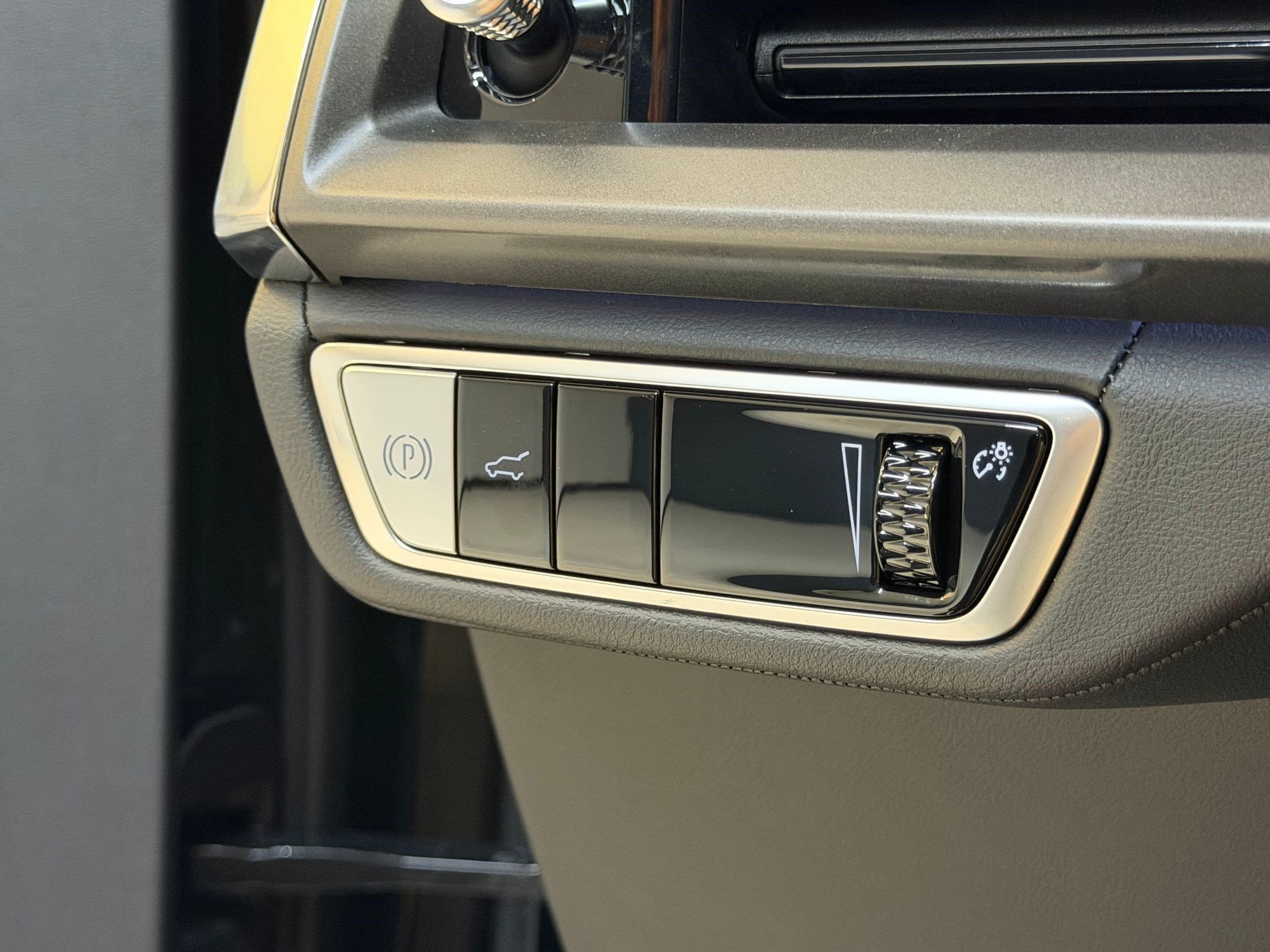 2026 Cadillac VISTIQ Luxury - Photo 16