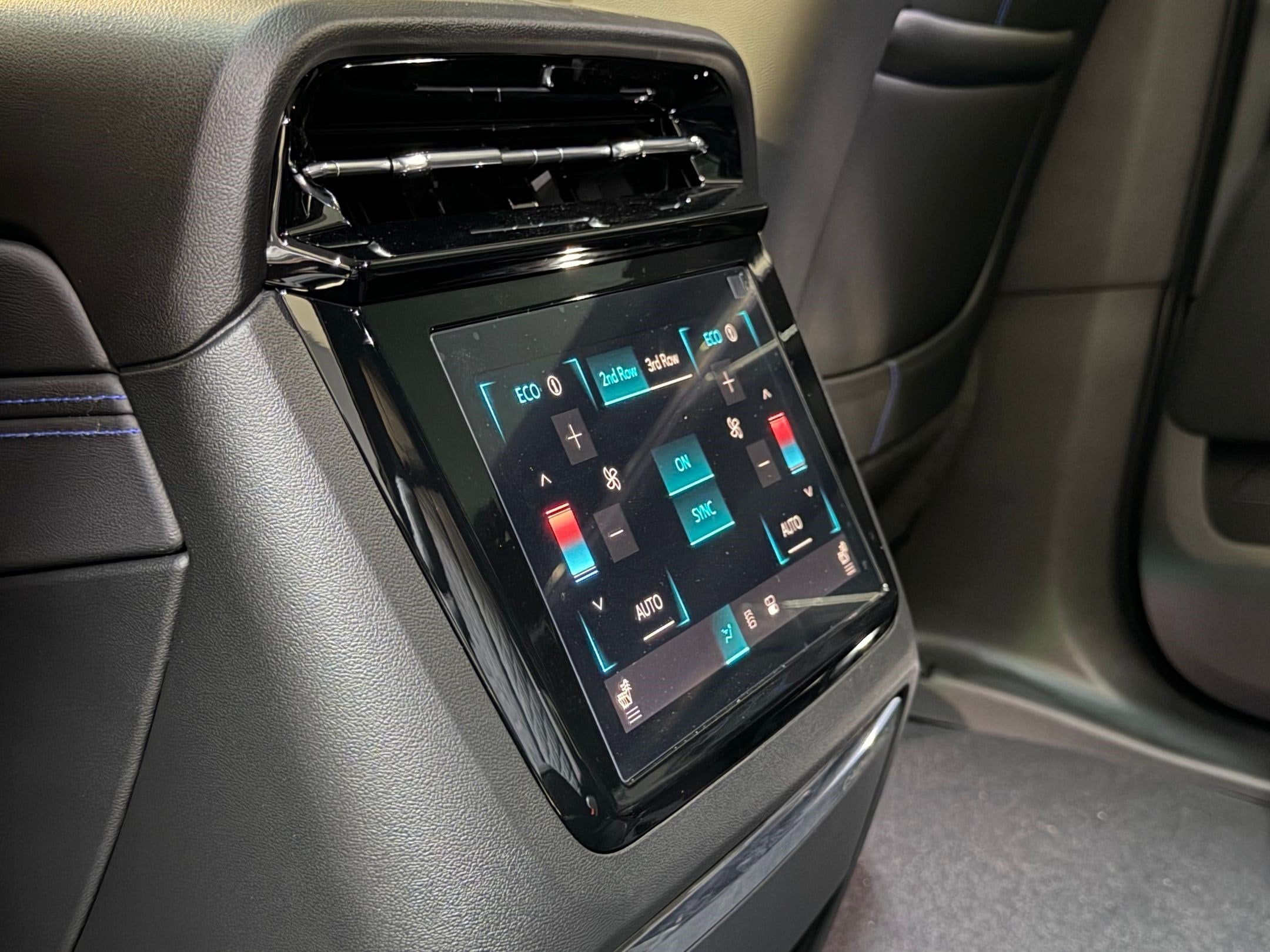 2026 Cadillac Escalade IQ Luxury - Photo 48