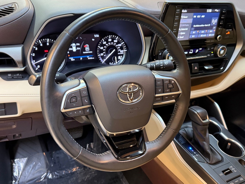 Used 2021 Toyota Highlander XLE