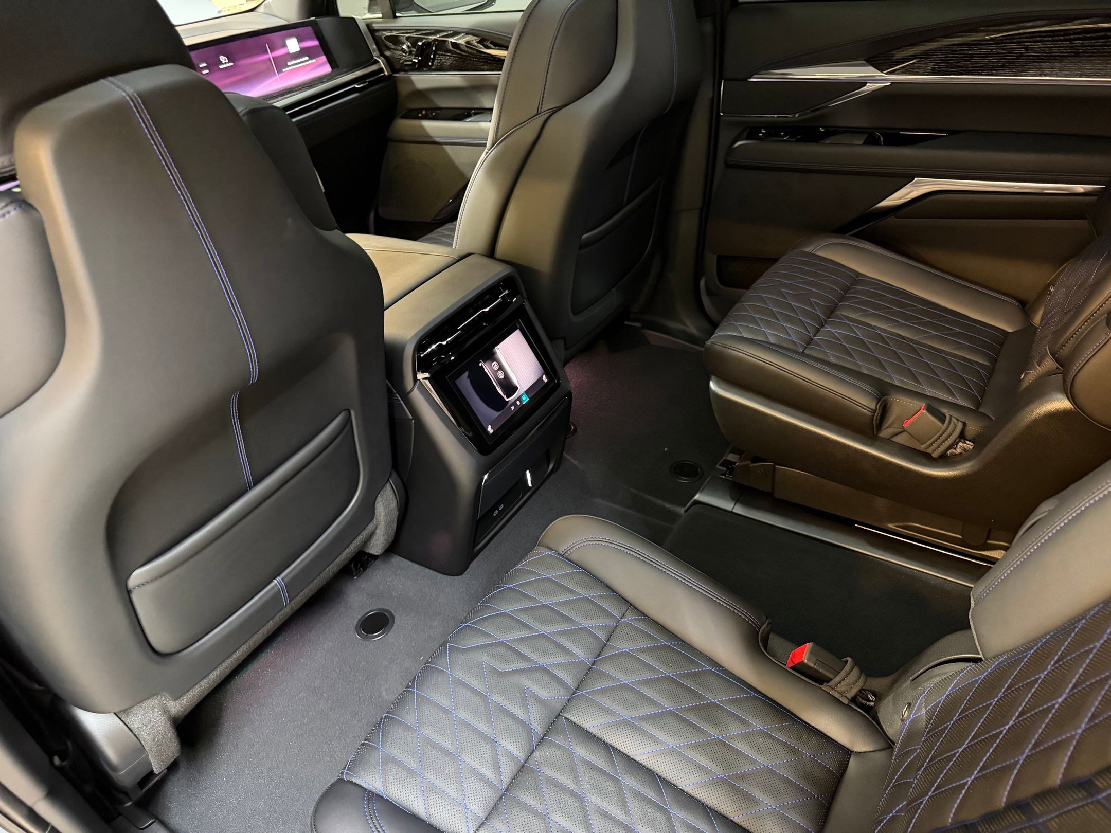 2026 Cadillac Escalade IQ Sport - Photo 46