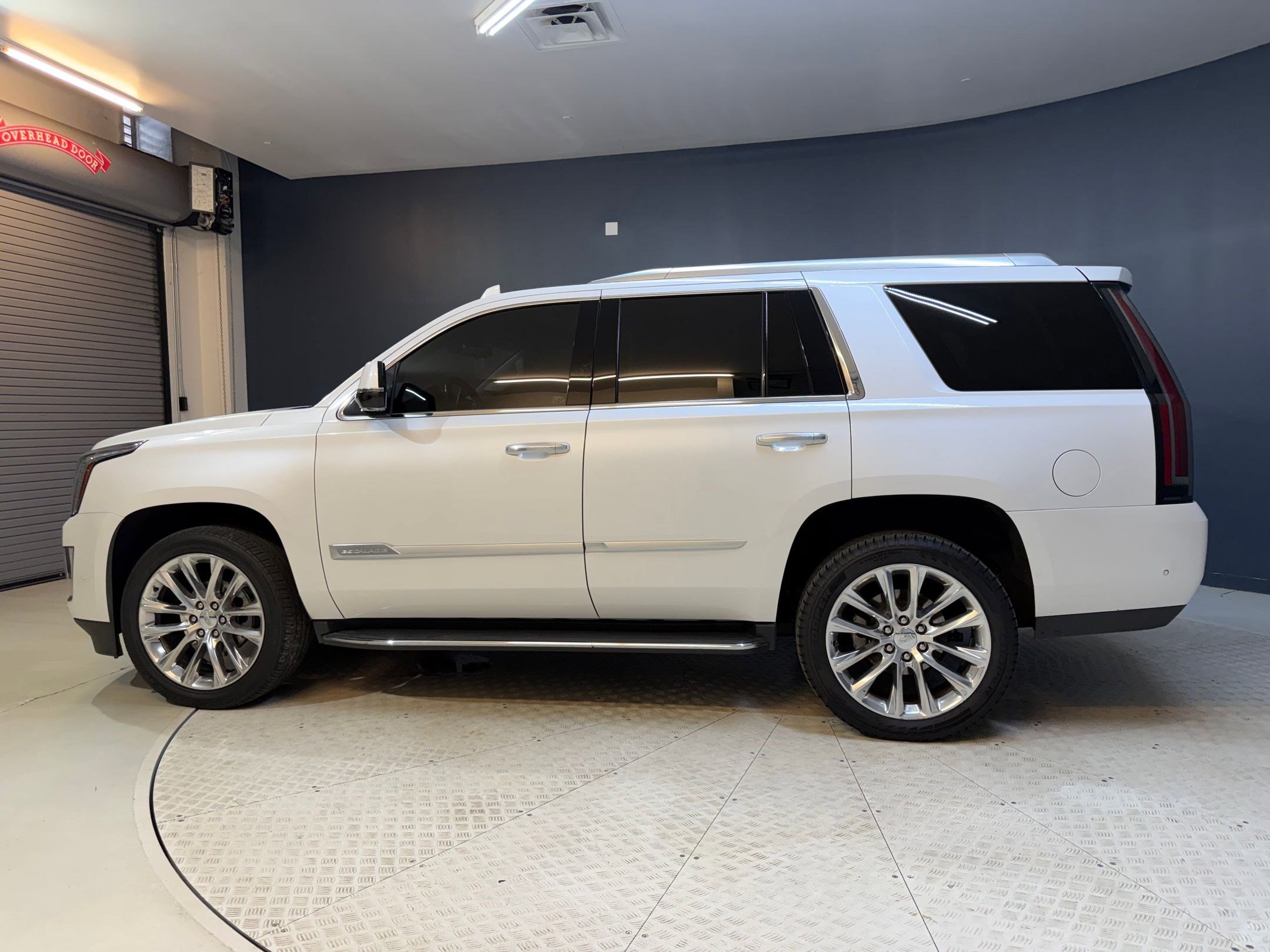 1GYS3BKJXJR365925