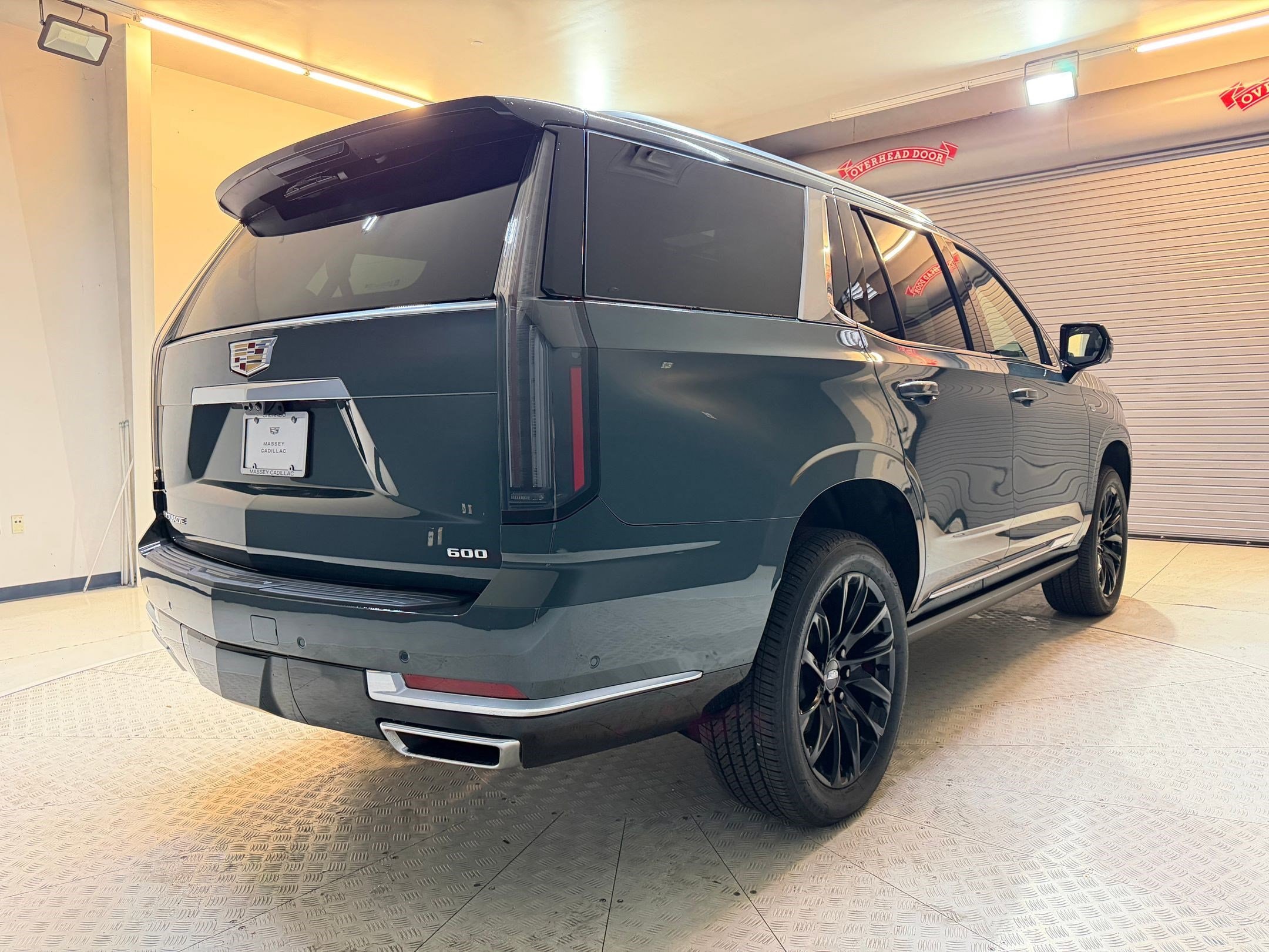 2026 Cadillac Escalade Luxury - Photo 7