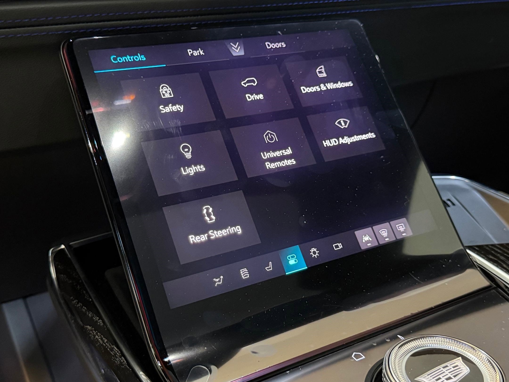 2026 Cadillac Escalade IQ Sport - Photo 37