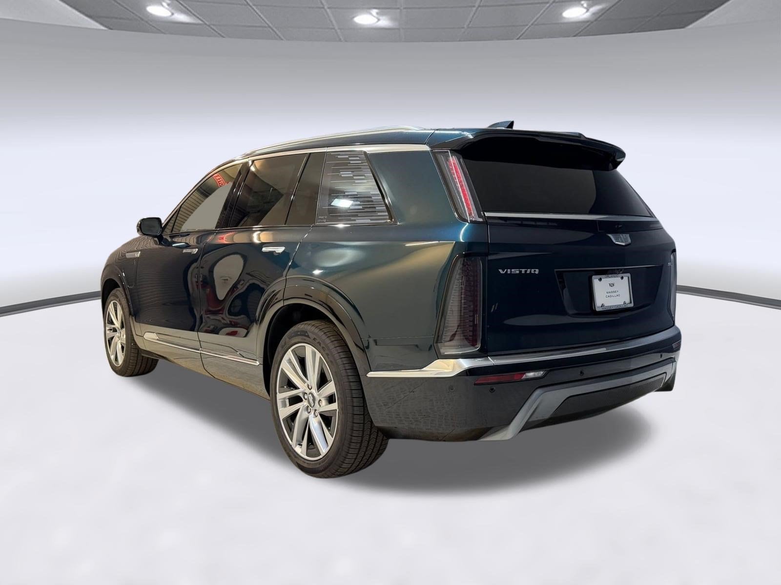 2026 Cadillac VISTIQ Luxury - Photo 3