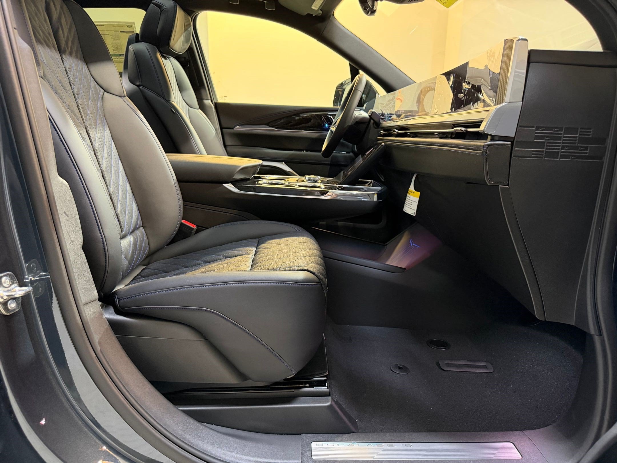 2026 Cadillac Escalade IQ Sport - Photo 57