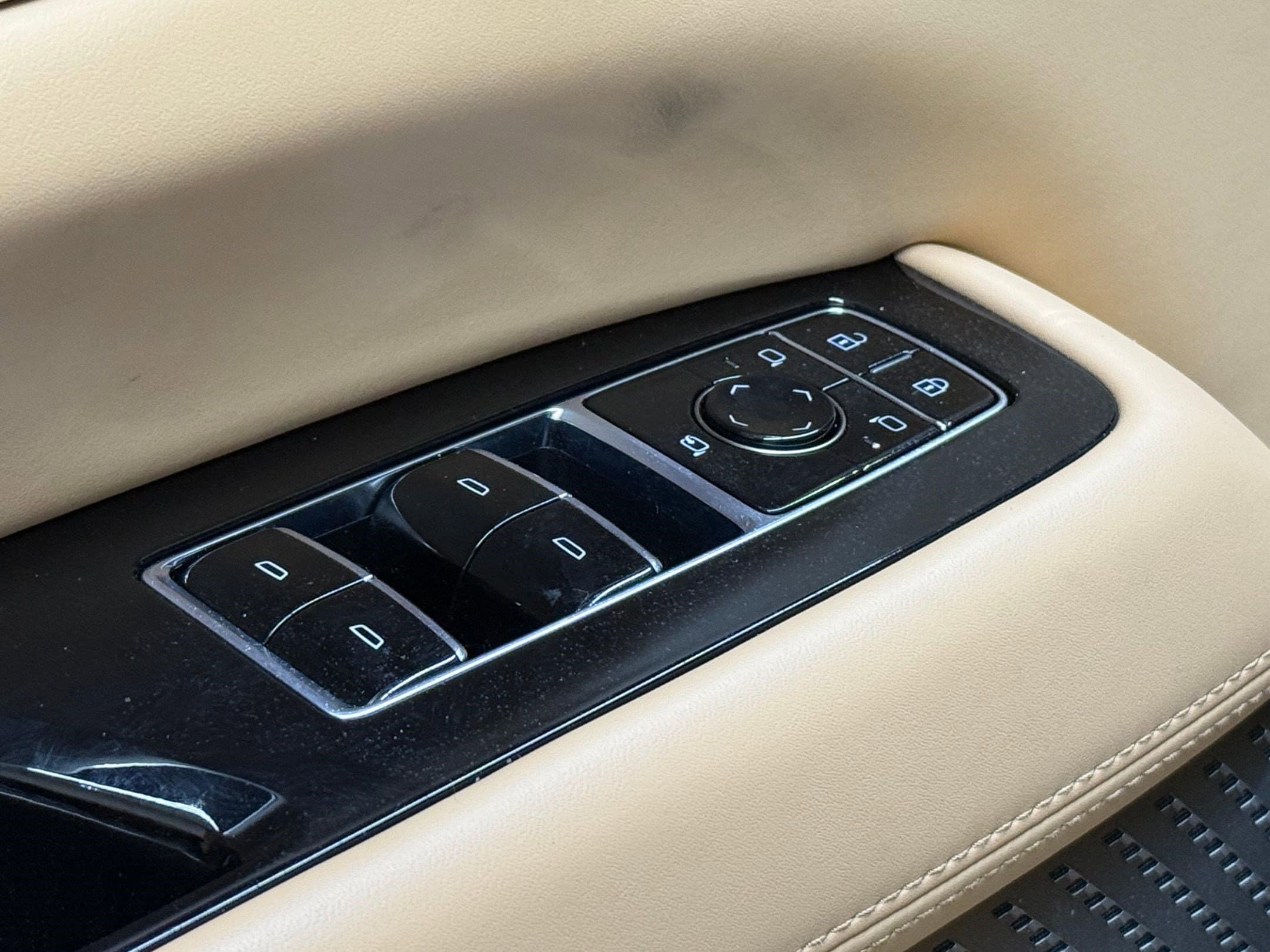 2025 Cadillac Escalade IQ Sport 2 - Photo 24