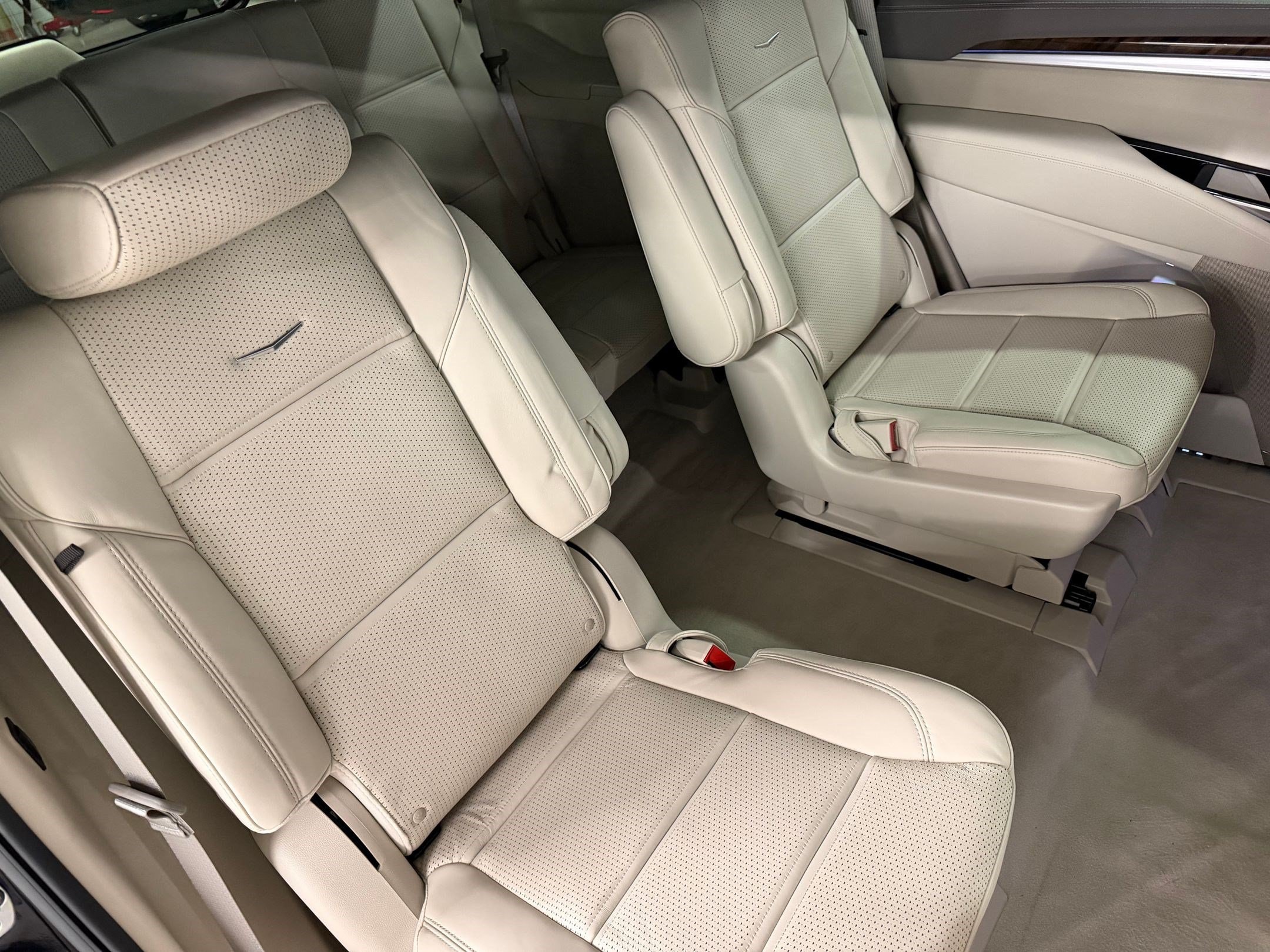 2026 Cadillac Escalade Platinum Sport - Photo 60