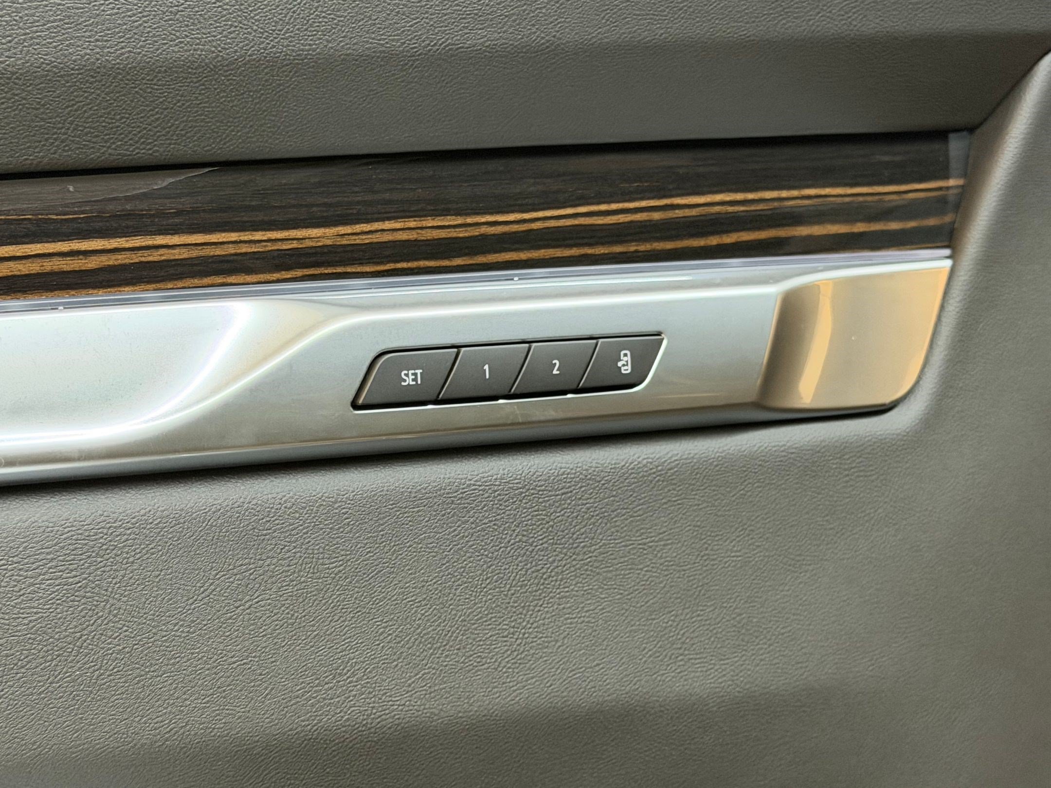 2026 Cadillac Escalade Luxury - Photo 26