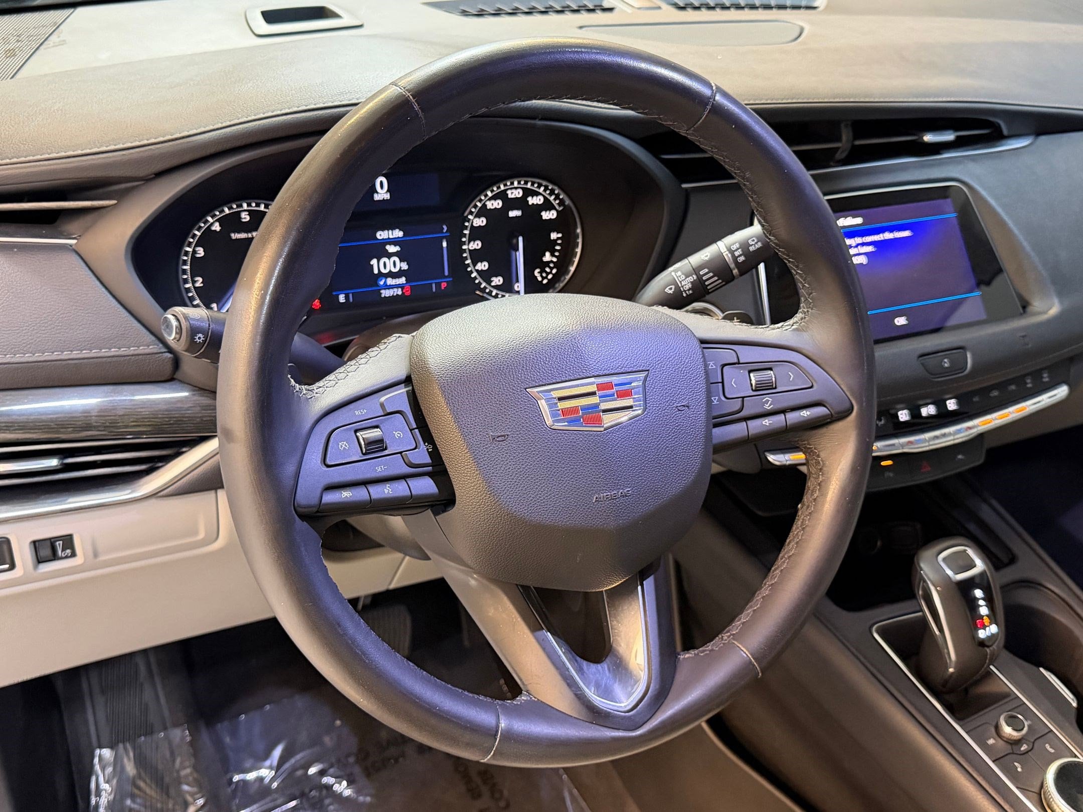 XT4 FWD Premium Luxury SUV