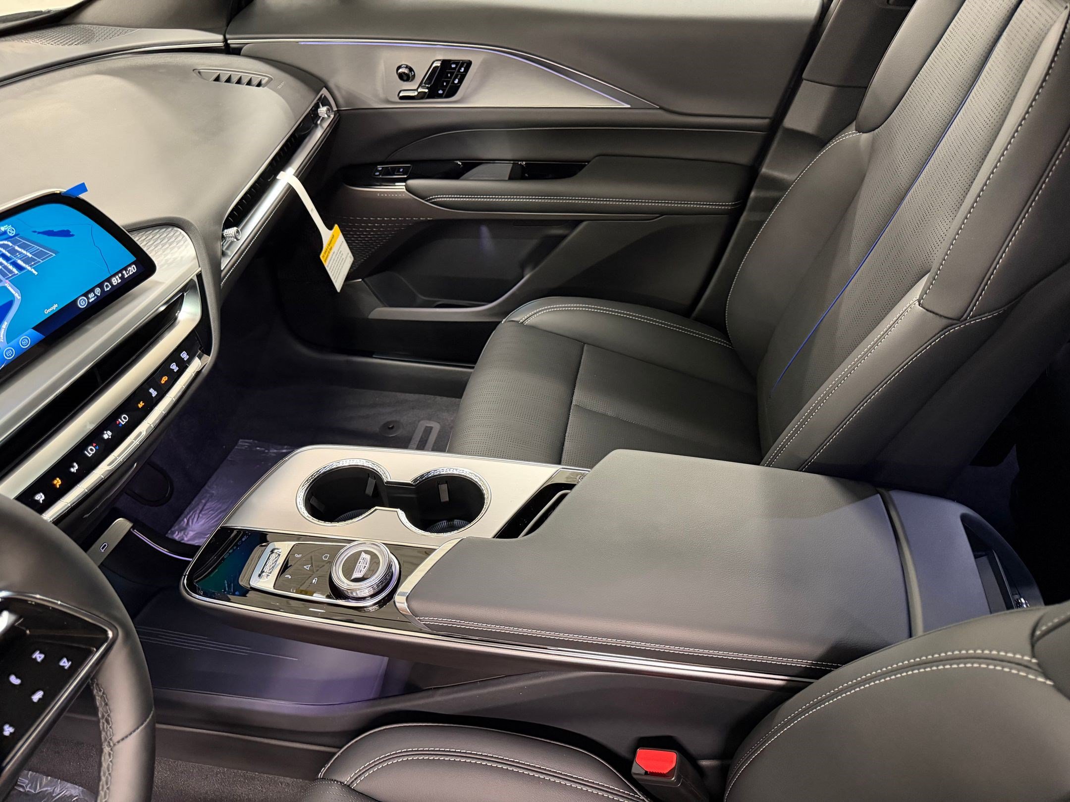 2027 Cadillac LYRIQ Sport - Photo 17