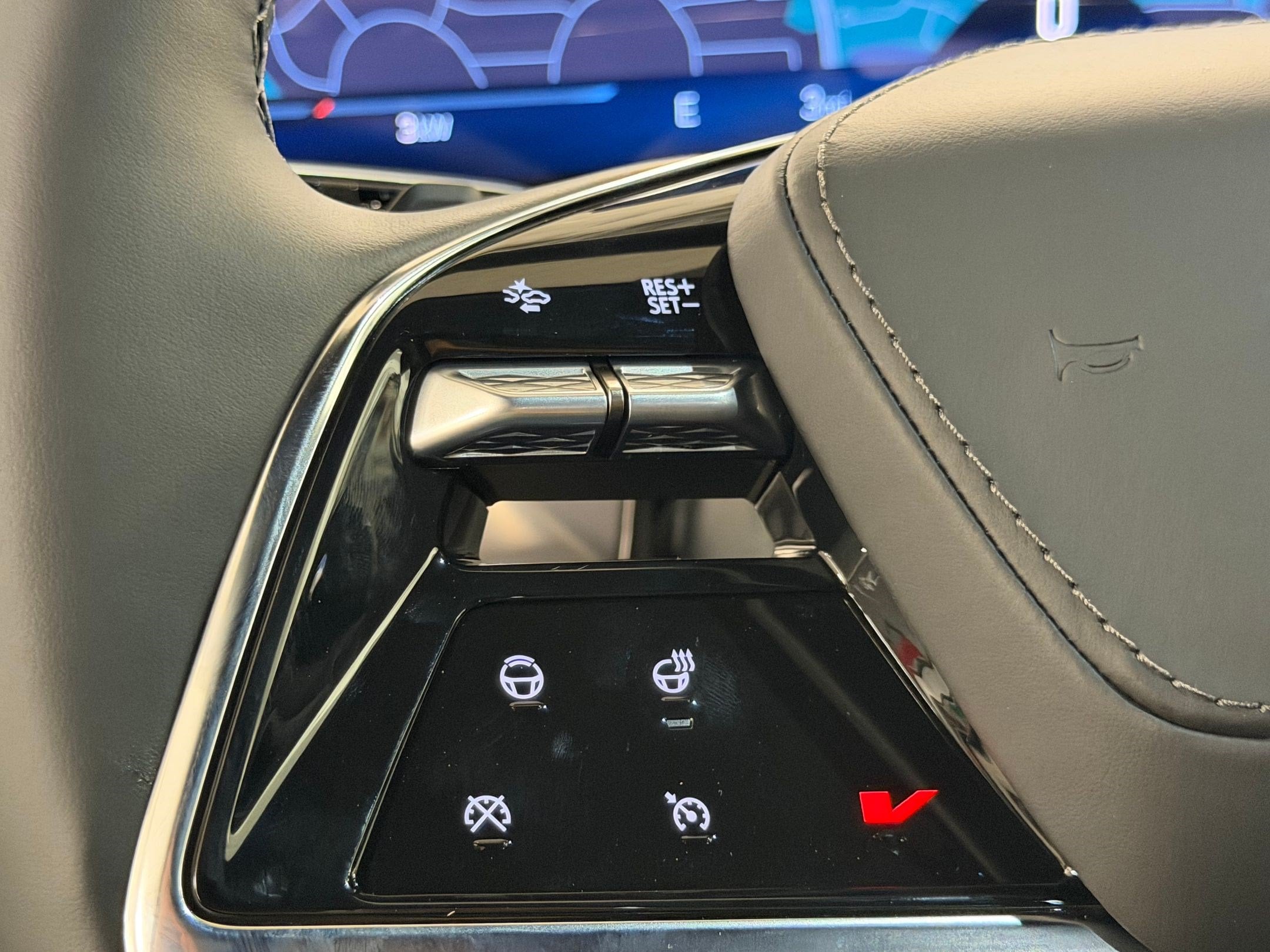 2027 Cadillac VISTIQ Platinum - Photo 15