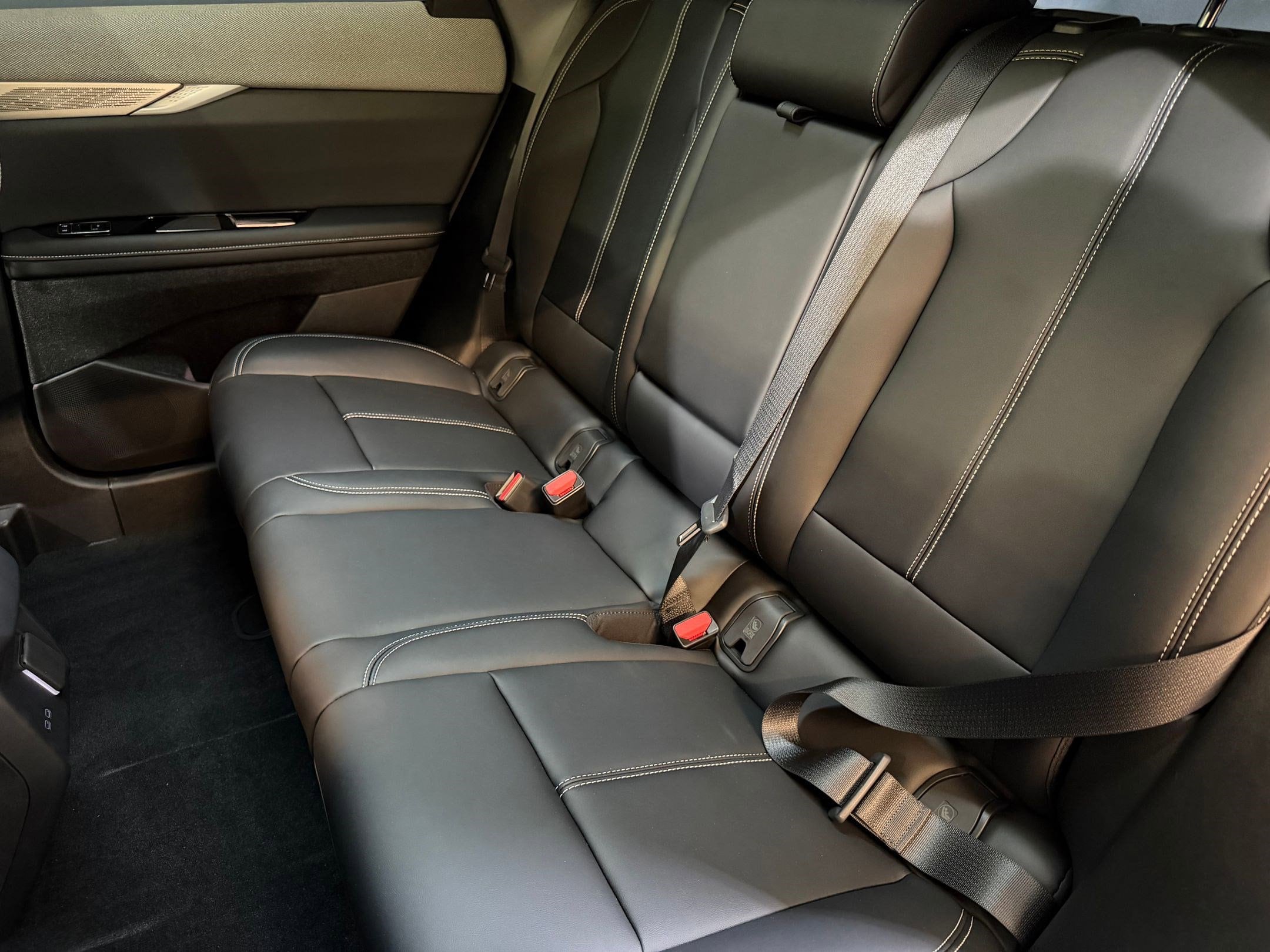 2026 Cadillac OPTIQ Sport - Photo 43
