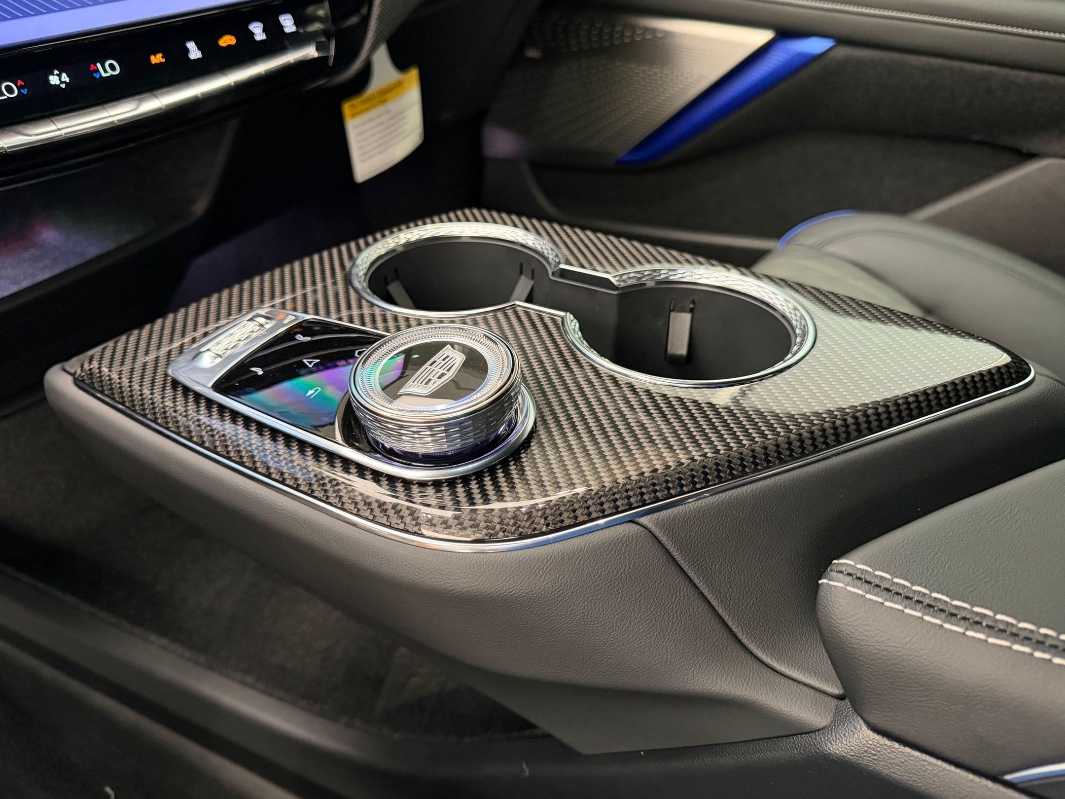 2027 Cadillac OPTIQ V-Series - Photo 17