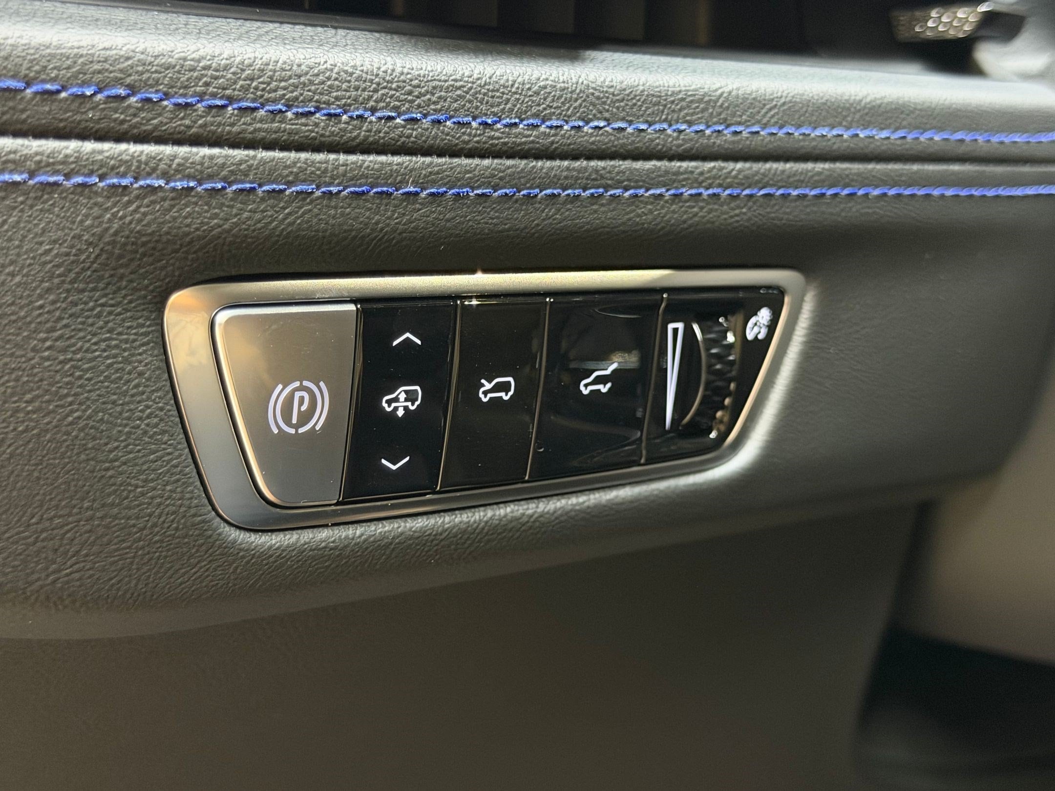 2026 Cadillac Escalade IQ Luxury - Photo 18